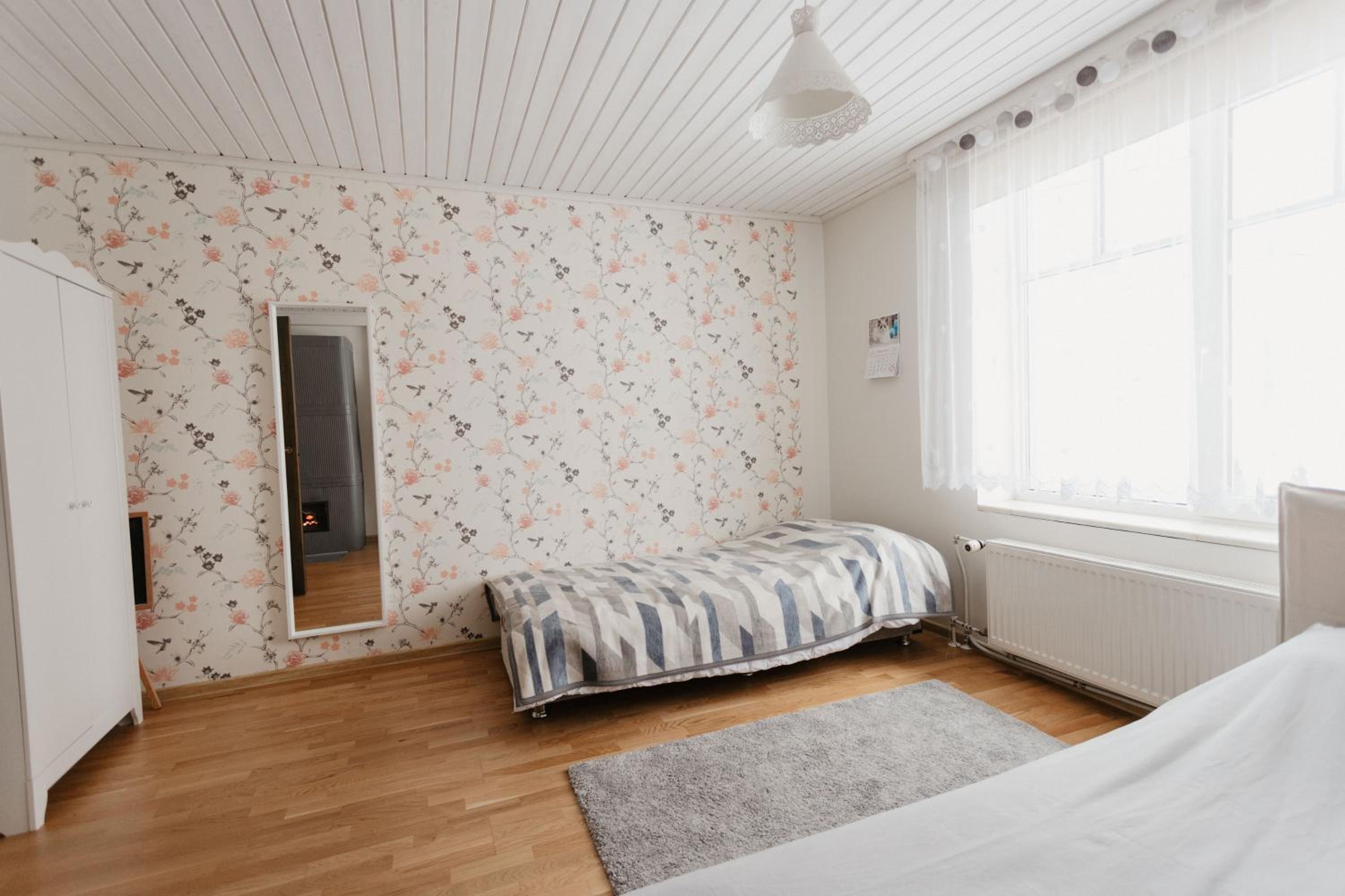 Three-Bedroom House - Photo 11