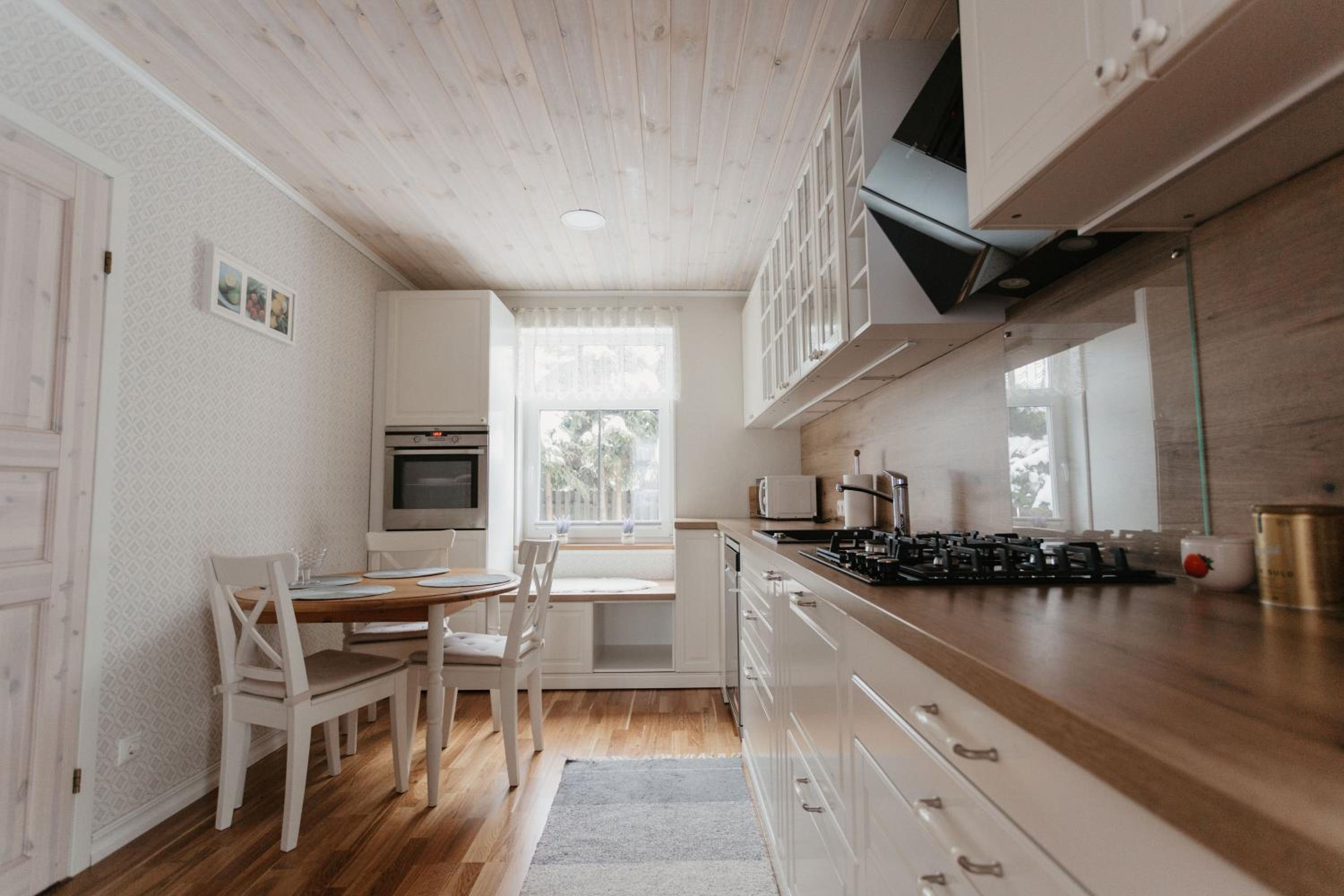Three-Bedroom House - Photo 20