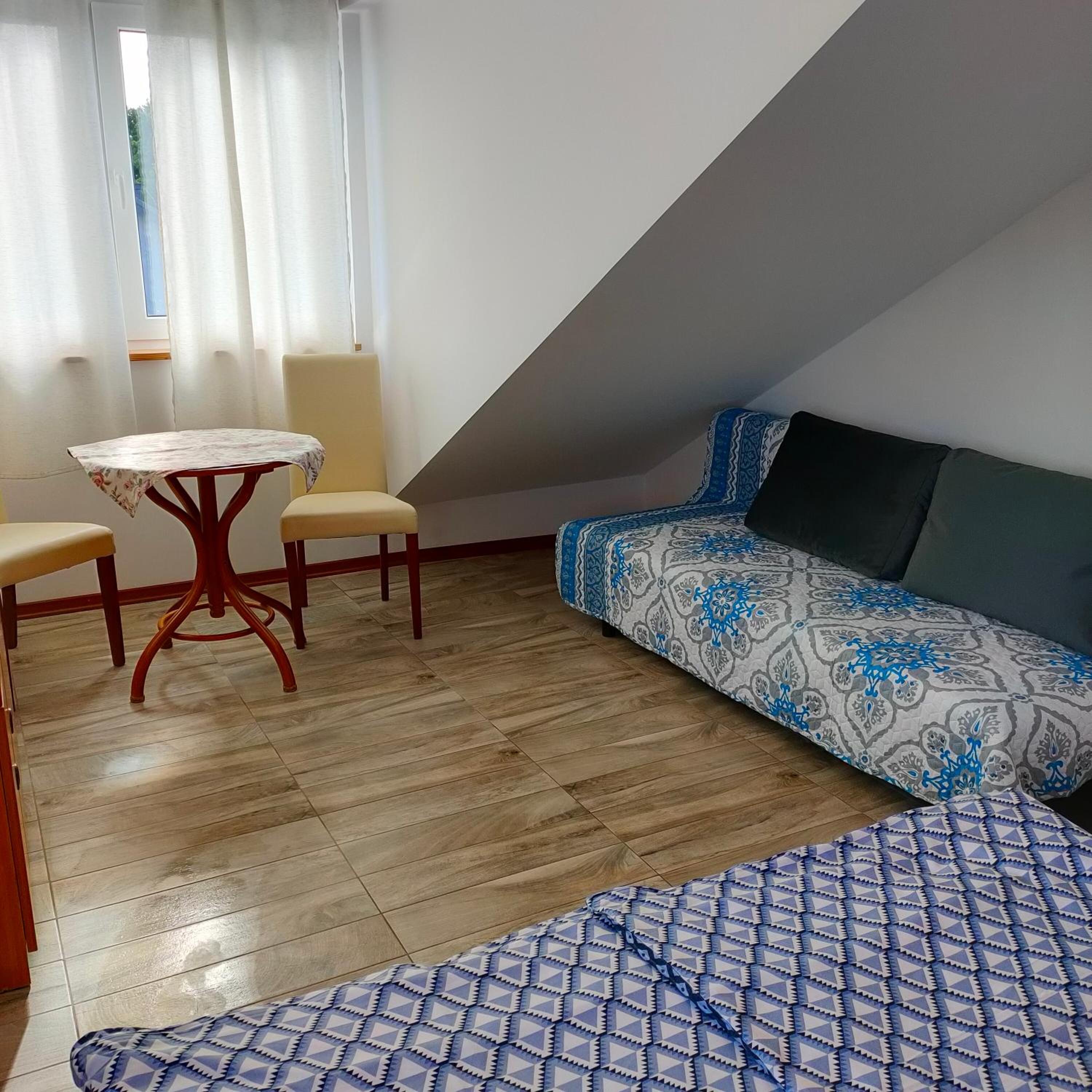 Triple Room with Private Bathroom photo 2
