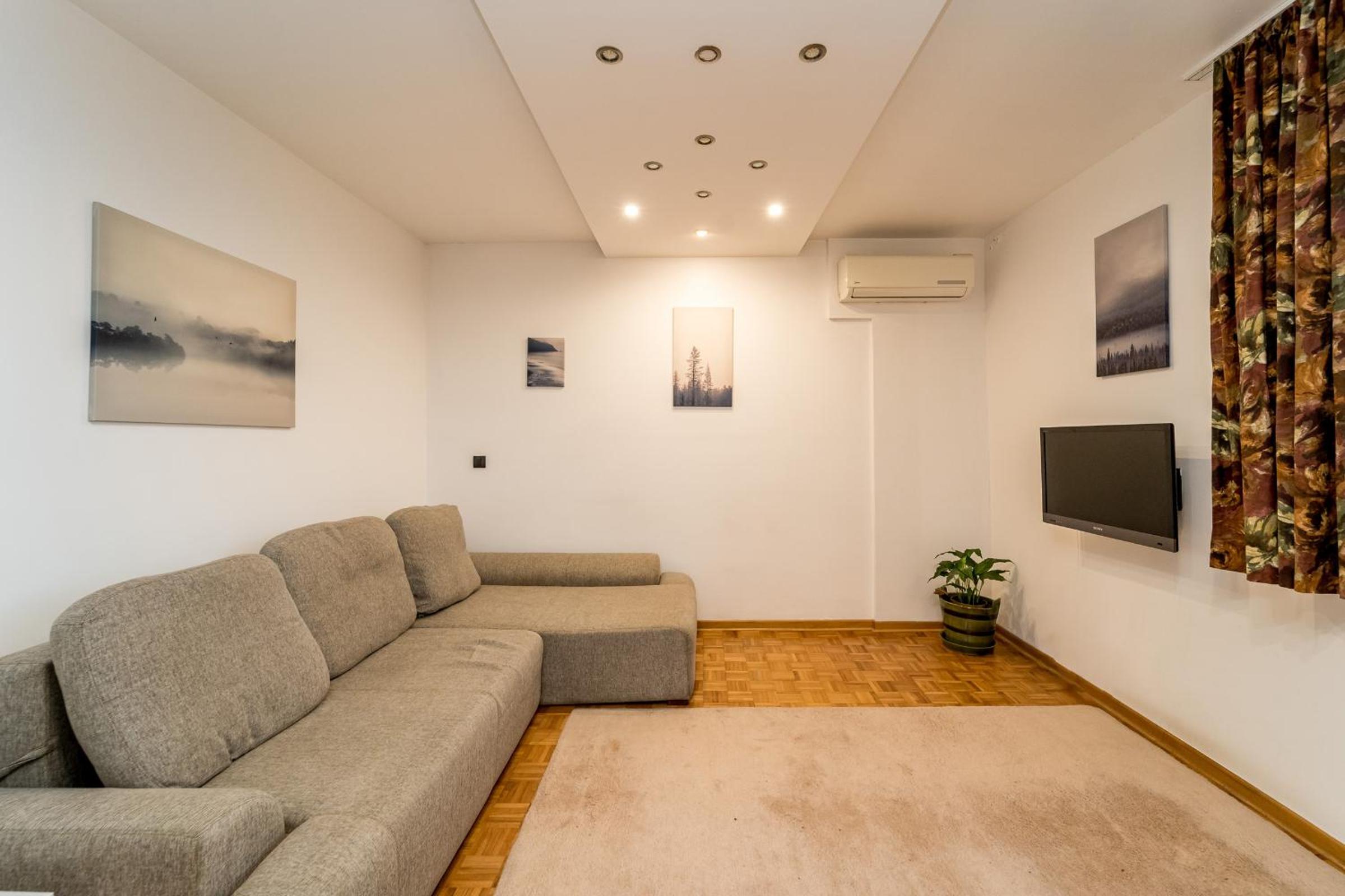 Two-Bedroom Apartment photo 2