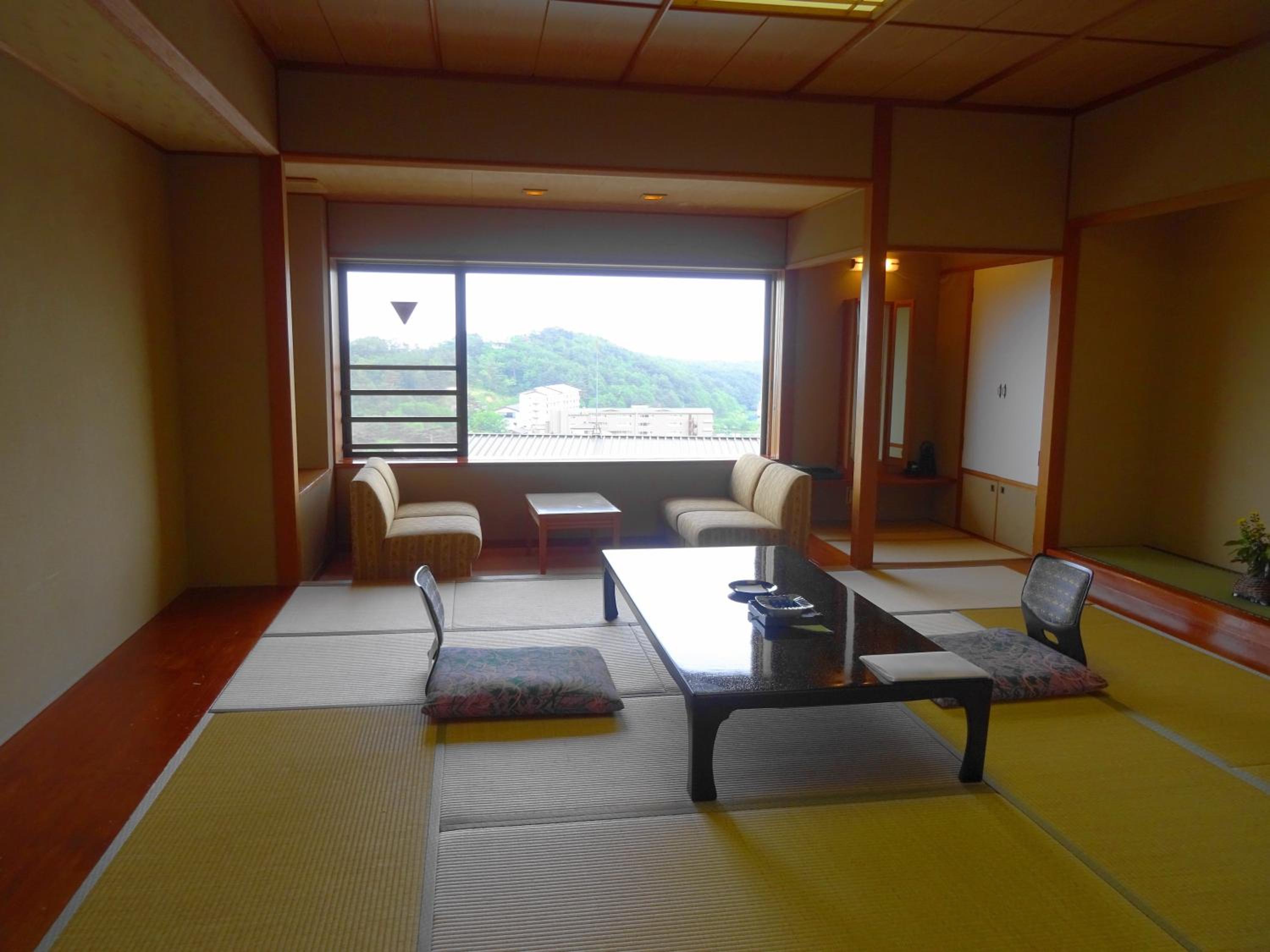Superior Japanese-Style Room photo 3