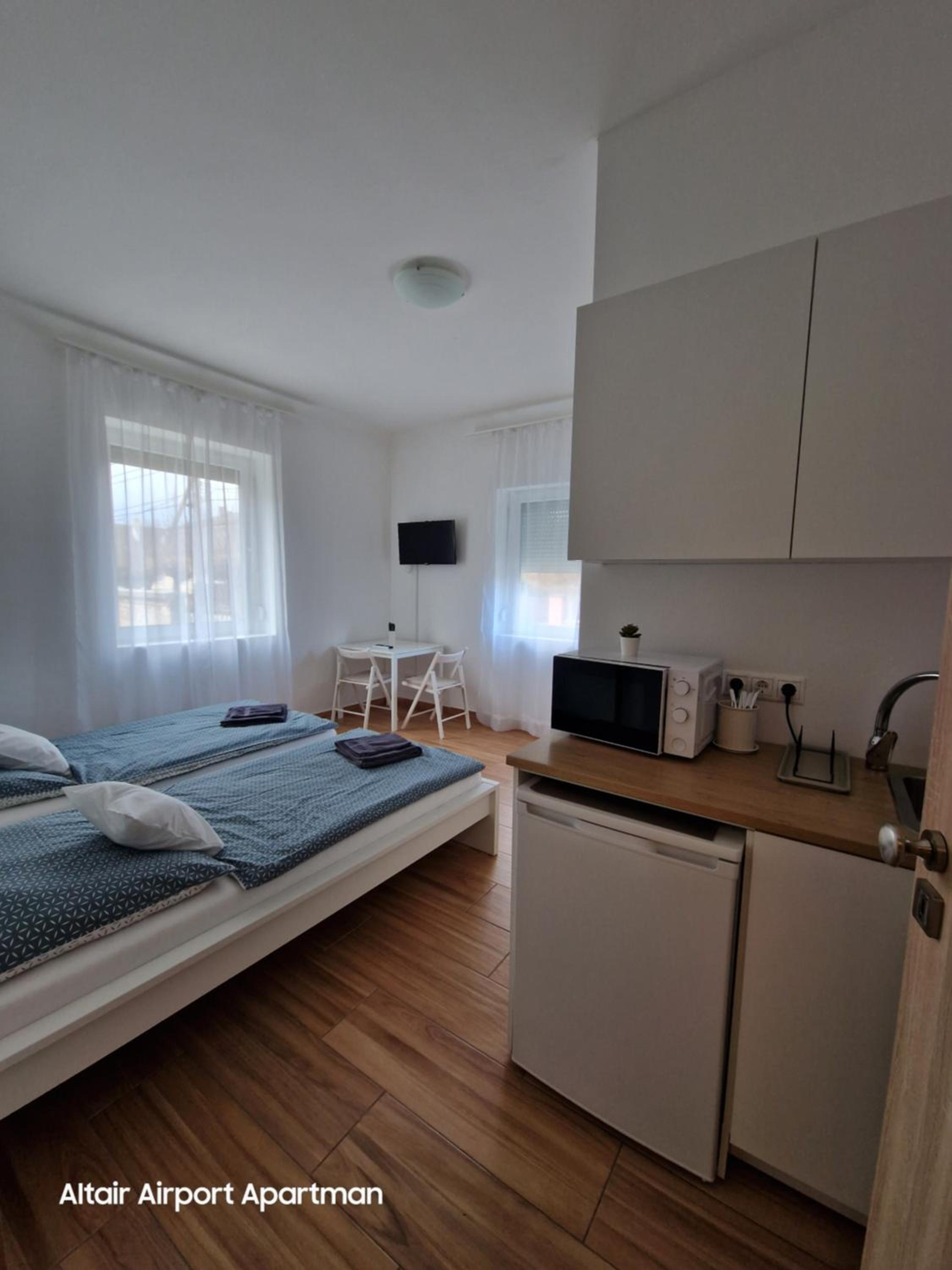 Standard Twin Room photo 2