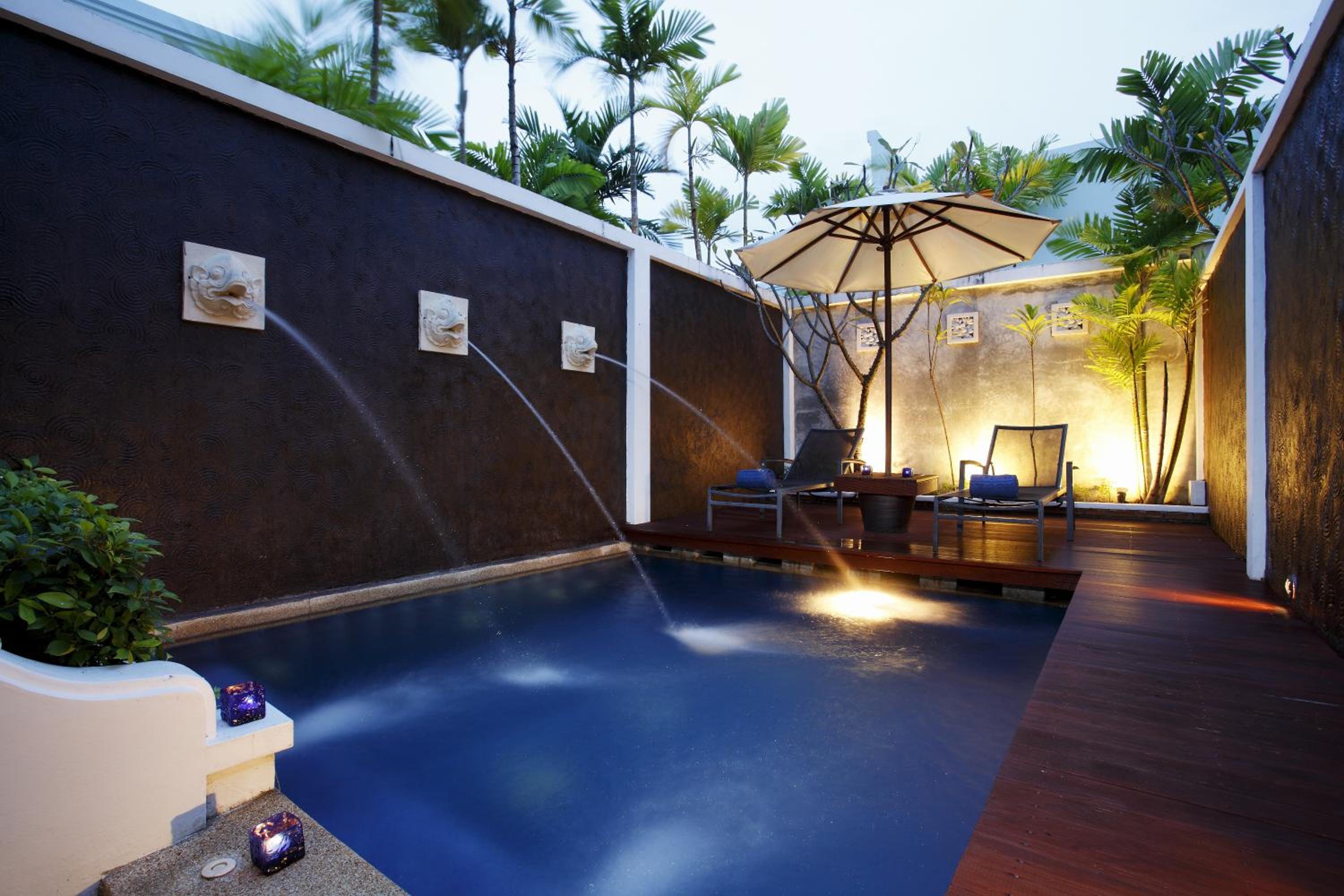 Pool Suite - Photo 2
