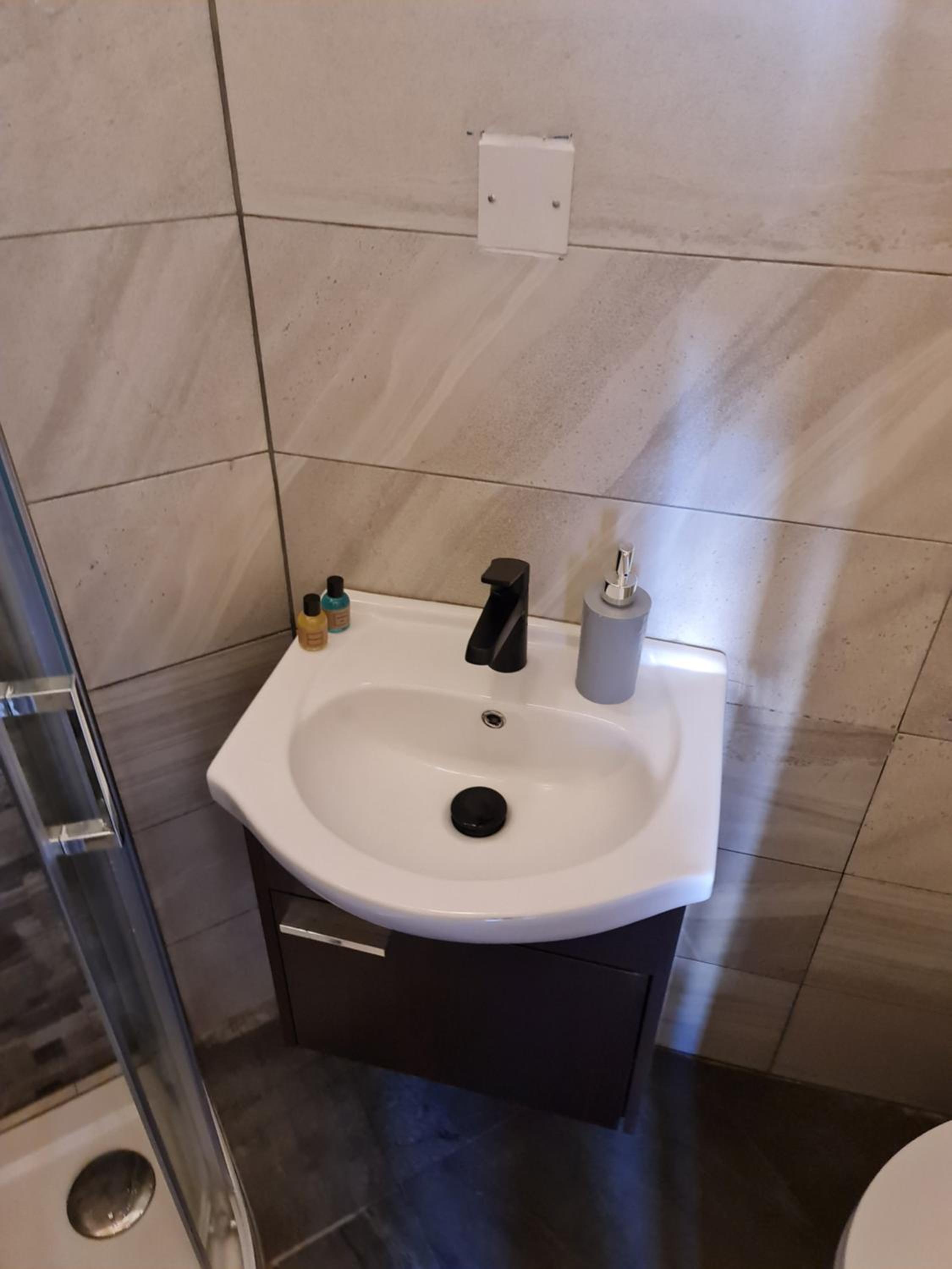 Double Room With Balcony photo 3