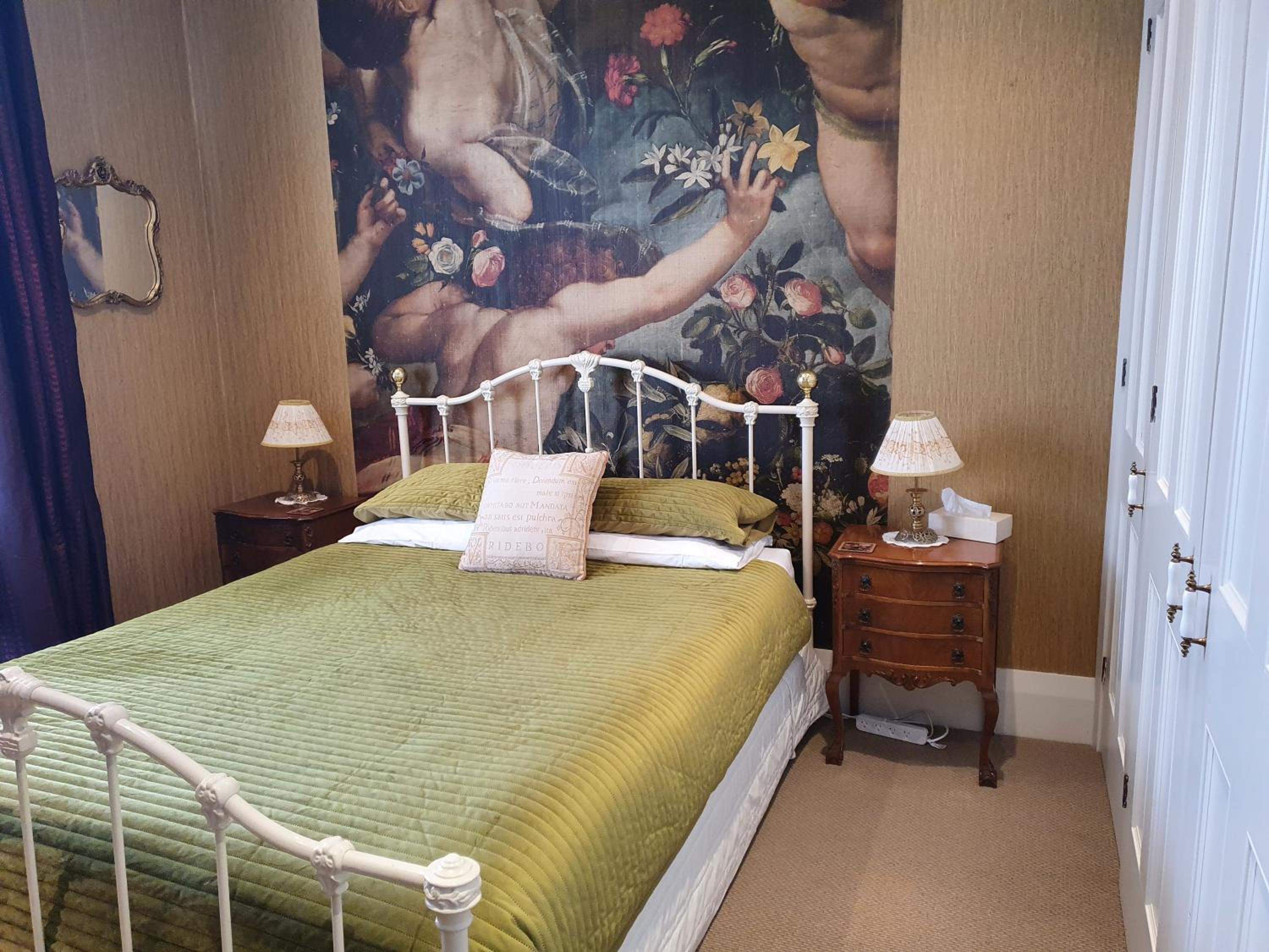 Double Room with Private Bathroom - Photo 1