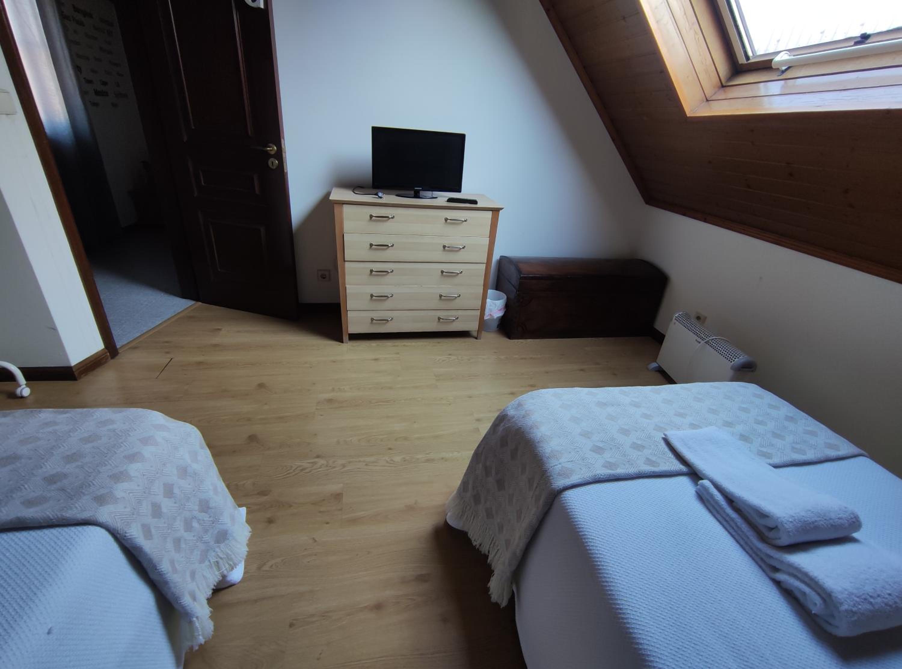 Family Room - Photo 20