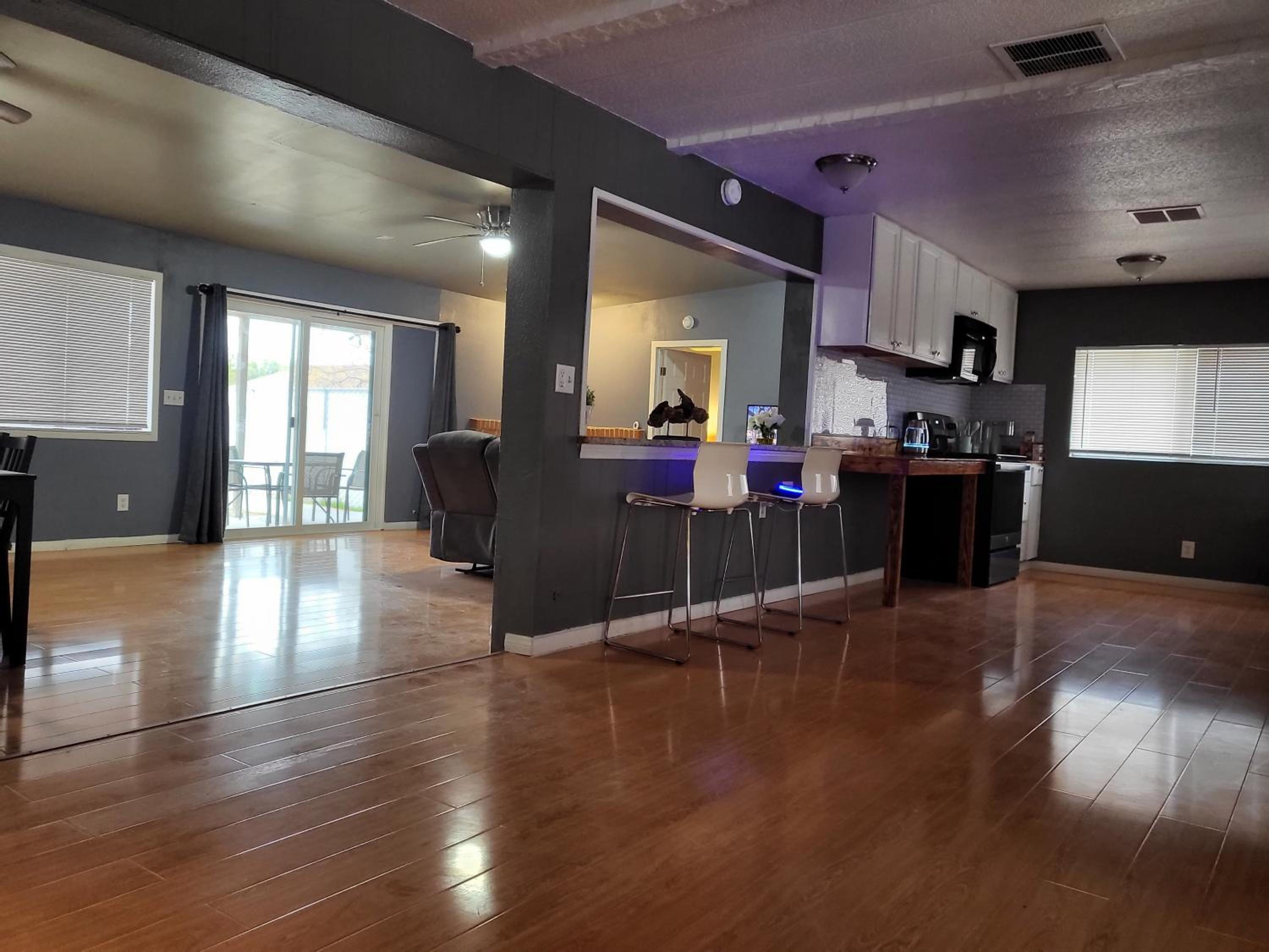 Four-Bedroom House photo 2