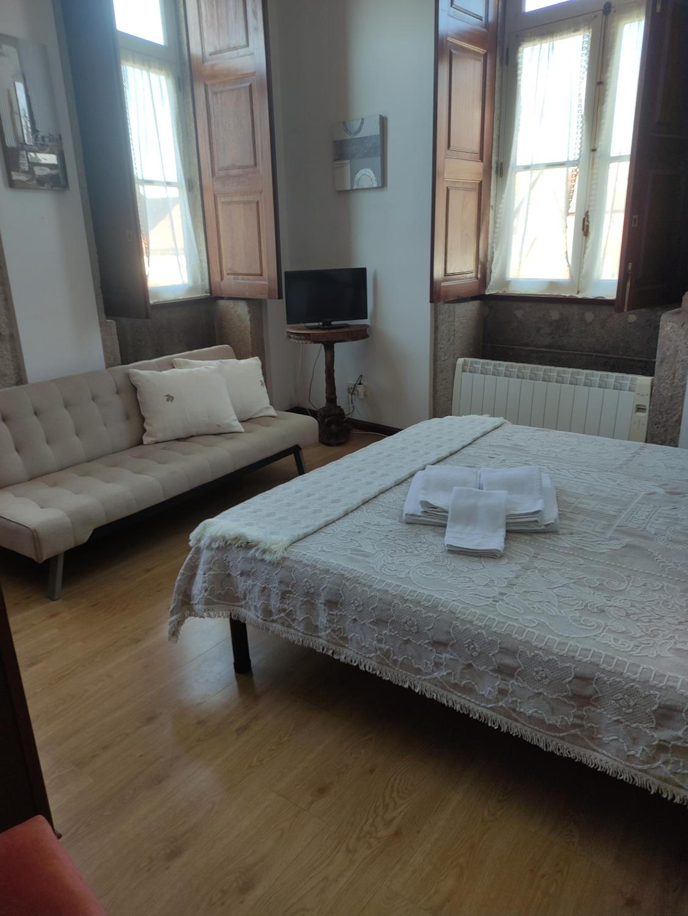 Standard Family Room - Photo 11