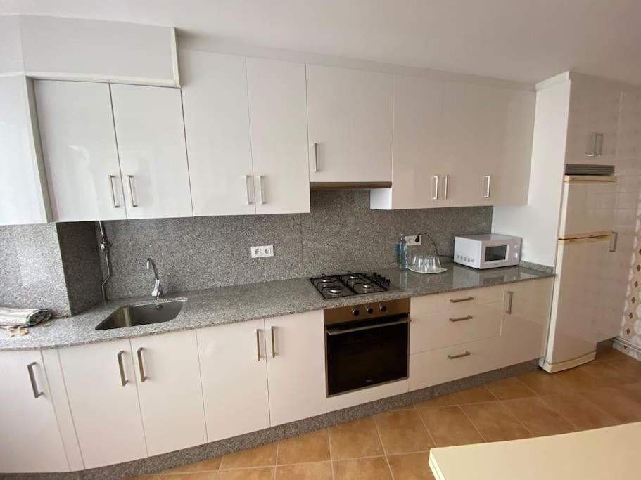 Three-Bedroom Apartment photo 2