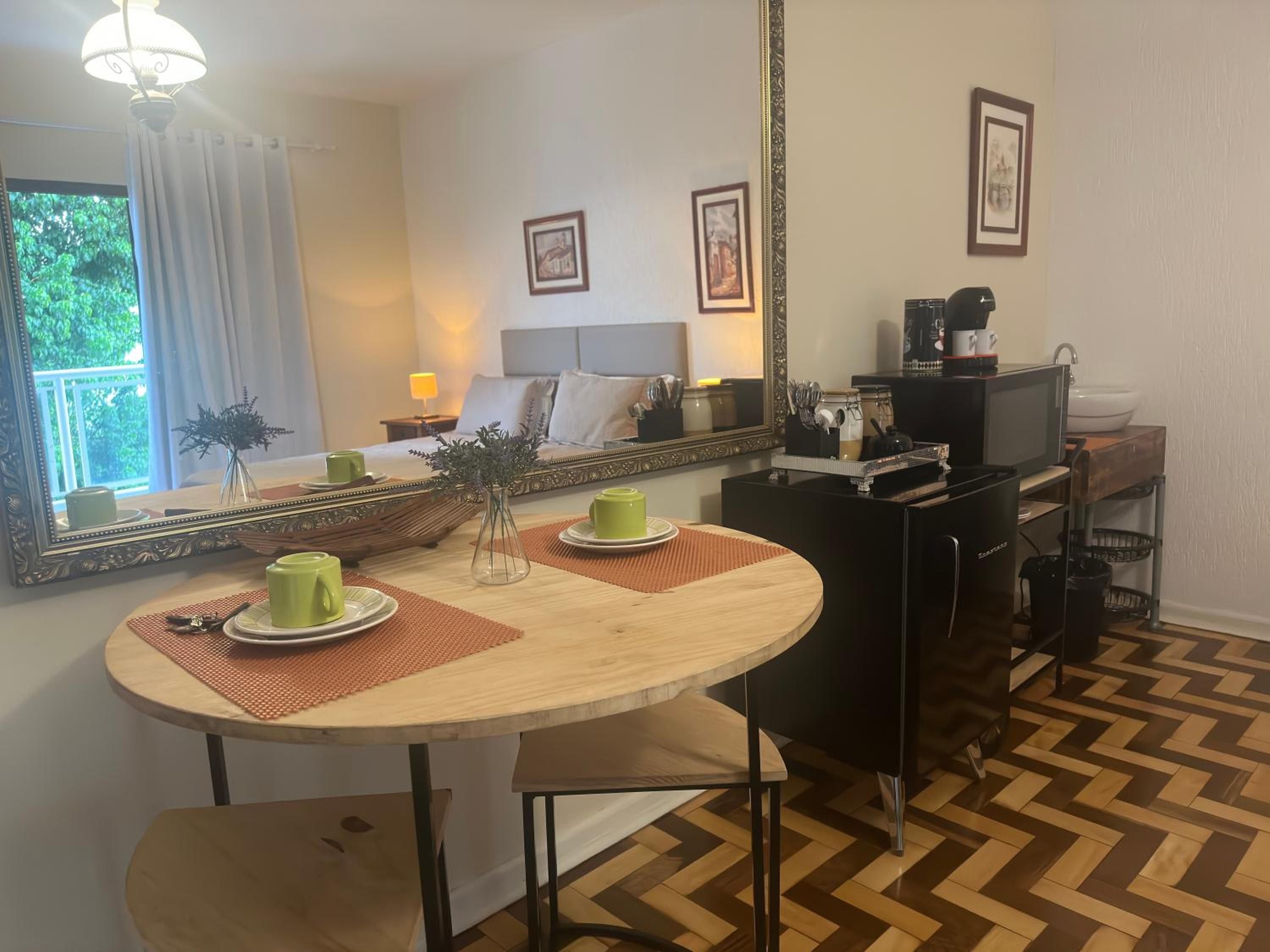 Studio Apartment - Photo 10
