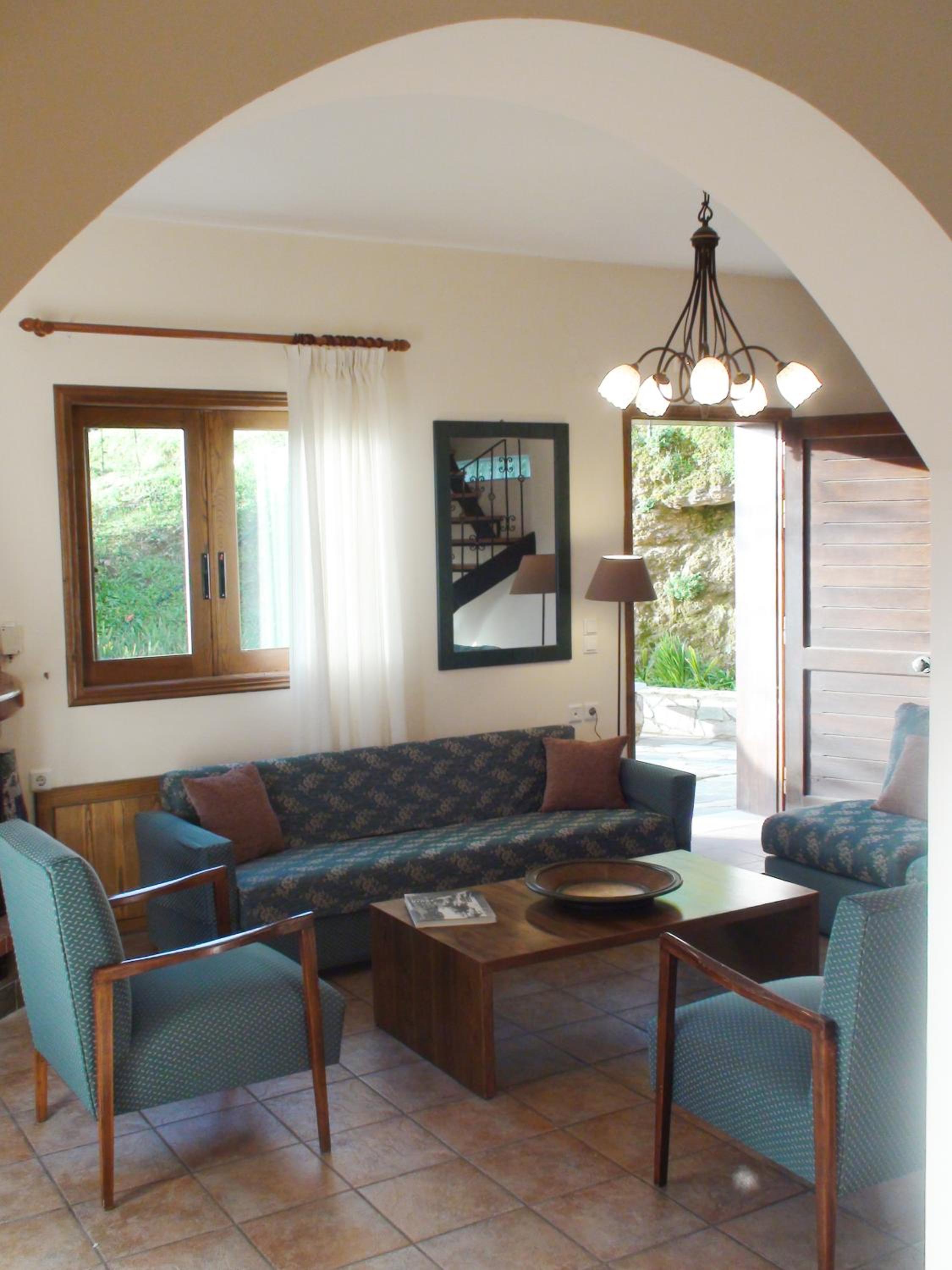 Three-Bedroom Villa photo 2