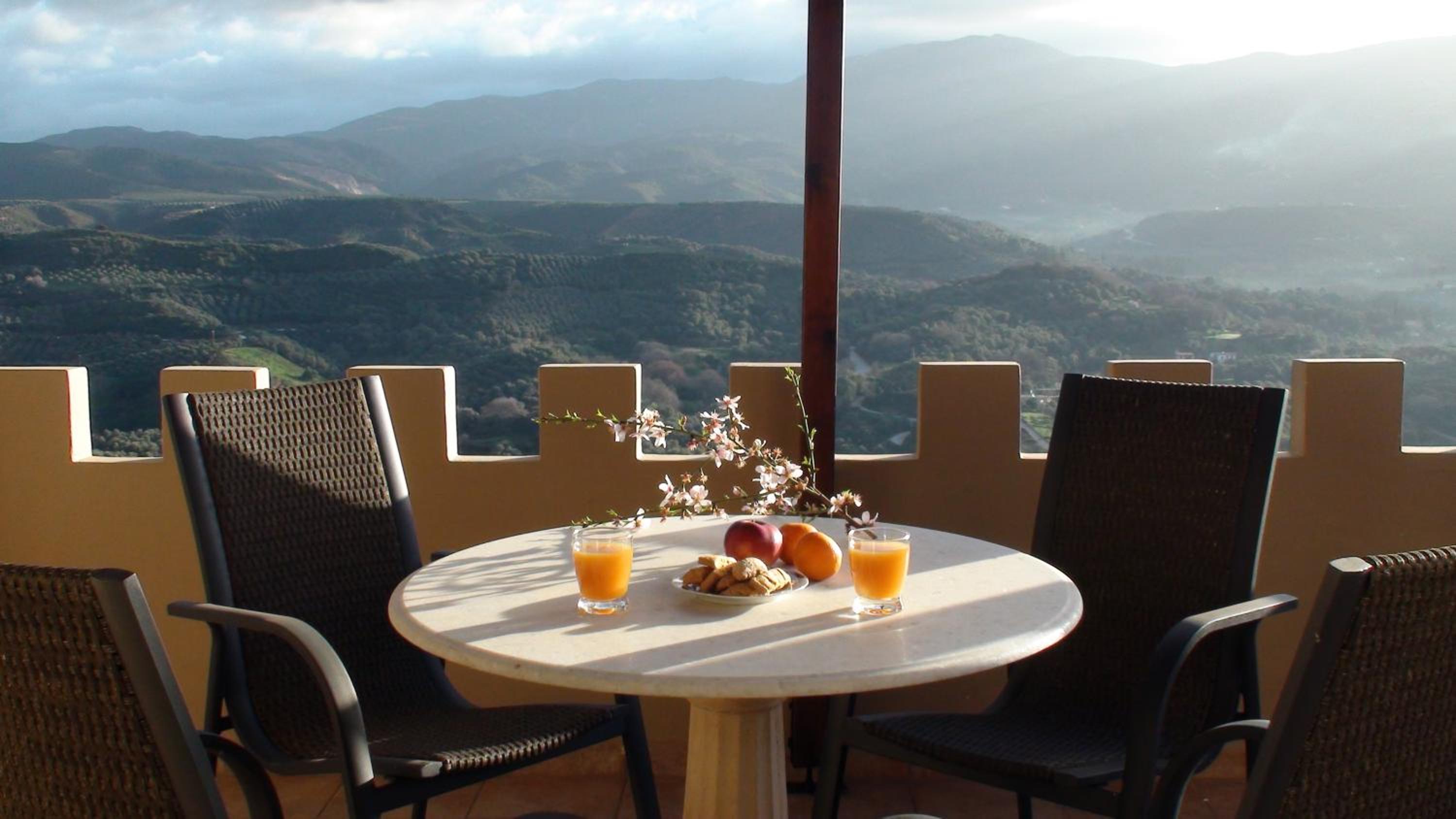 Three-Bedroom Villa photo 3