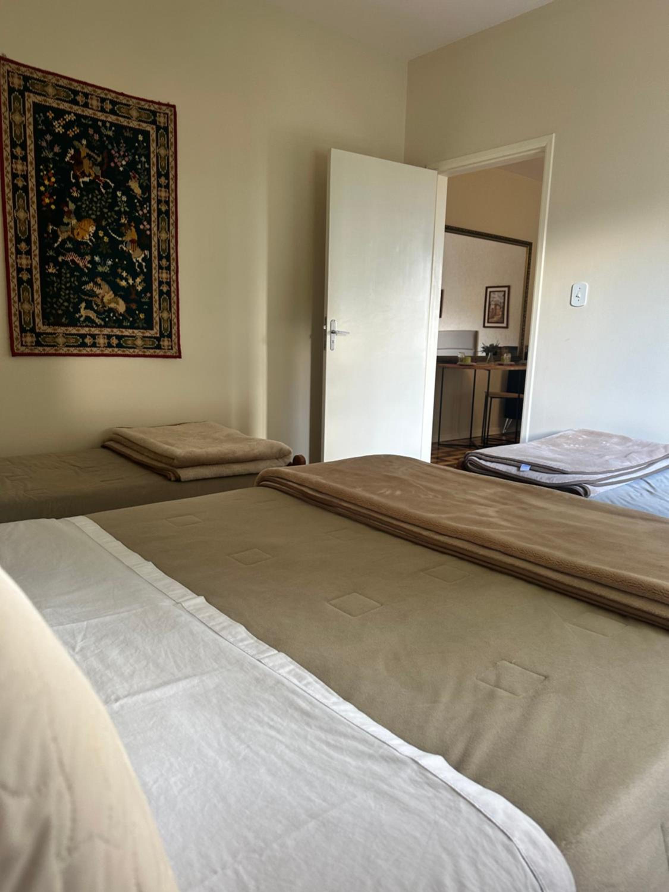 Studio Apartment - Photo 4