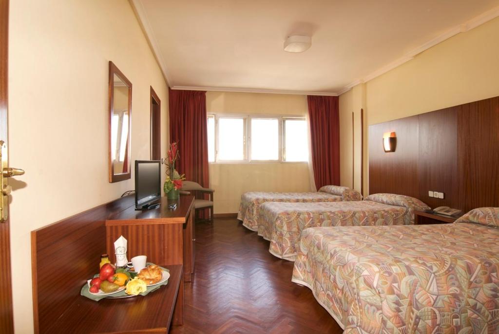 Standard Triple Room - Photo 1