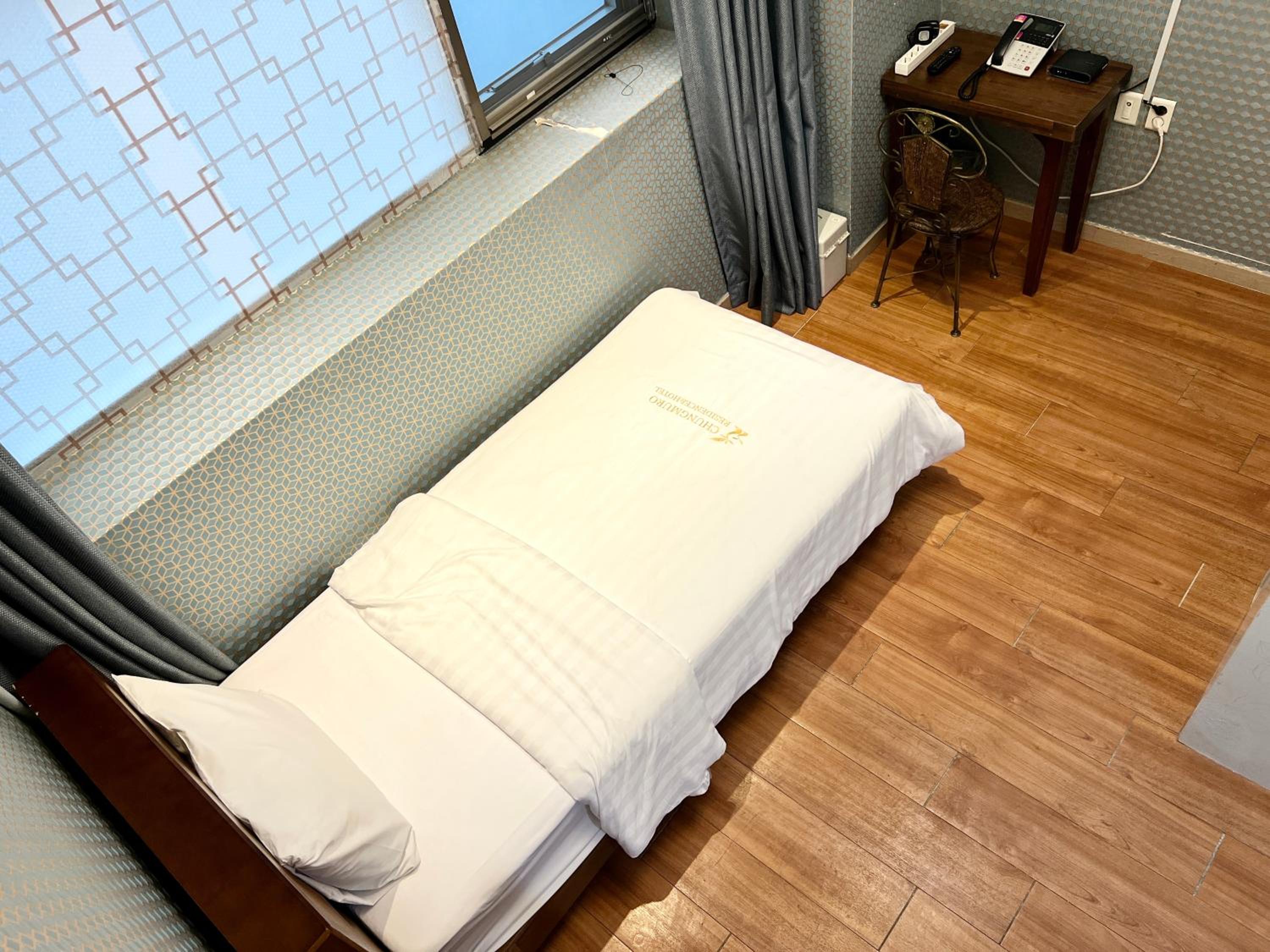 Twin Room with City View