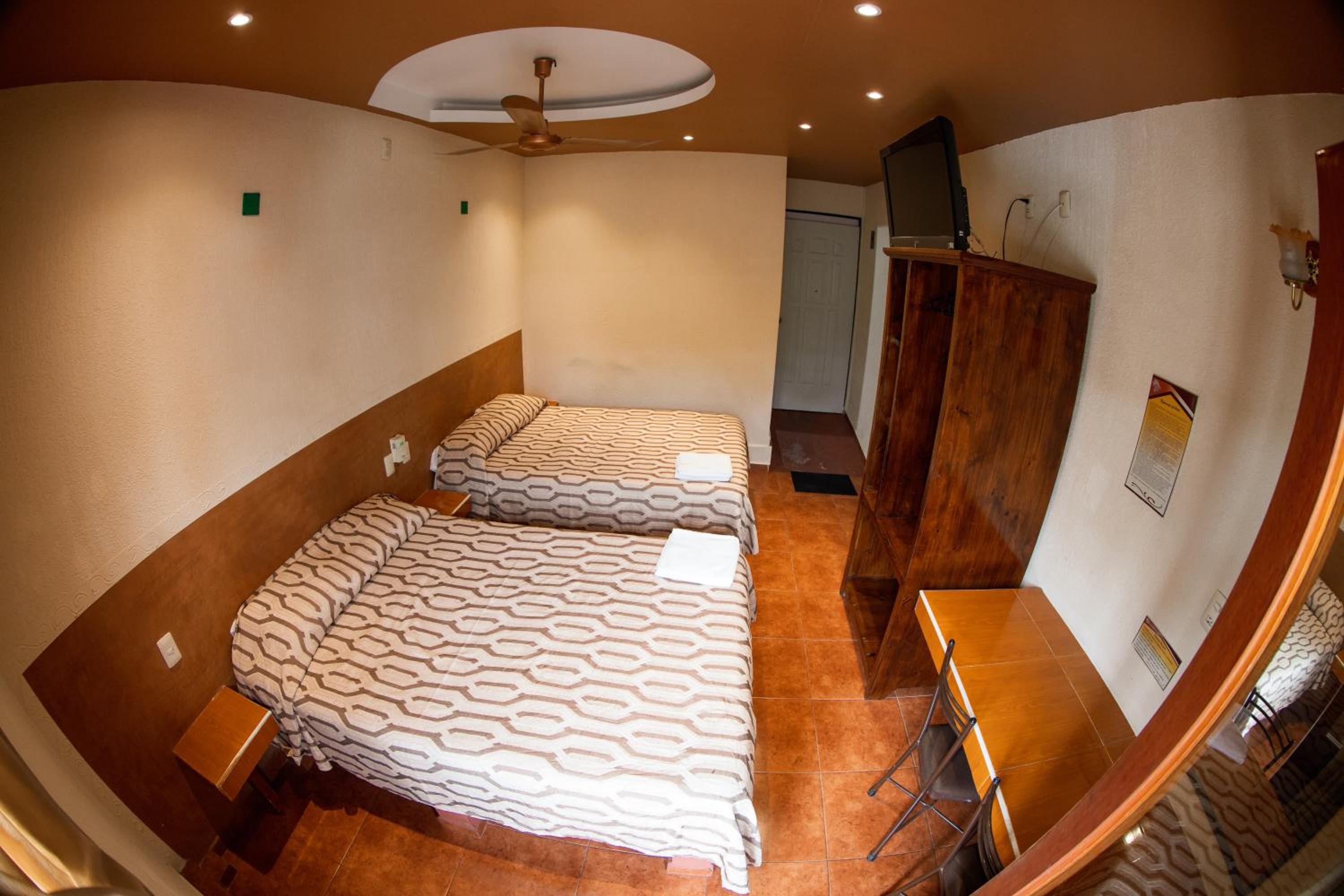 Double Or Twin Room photo 2