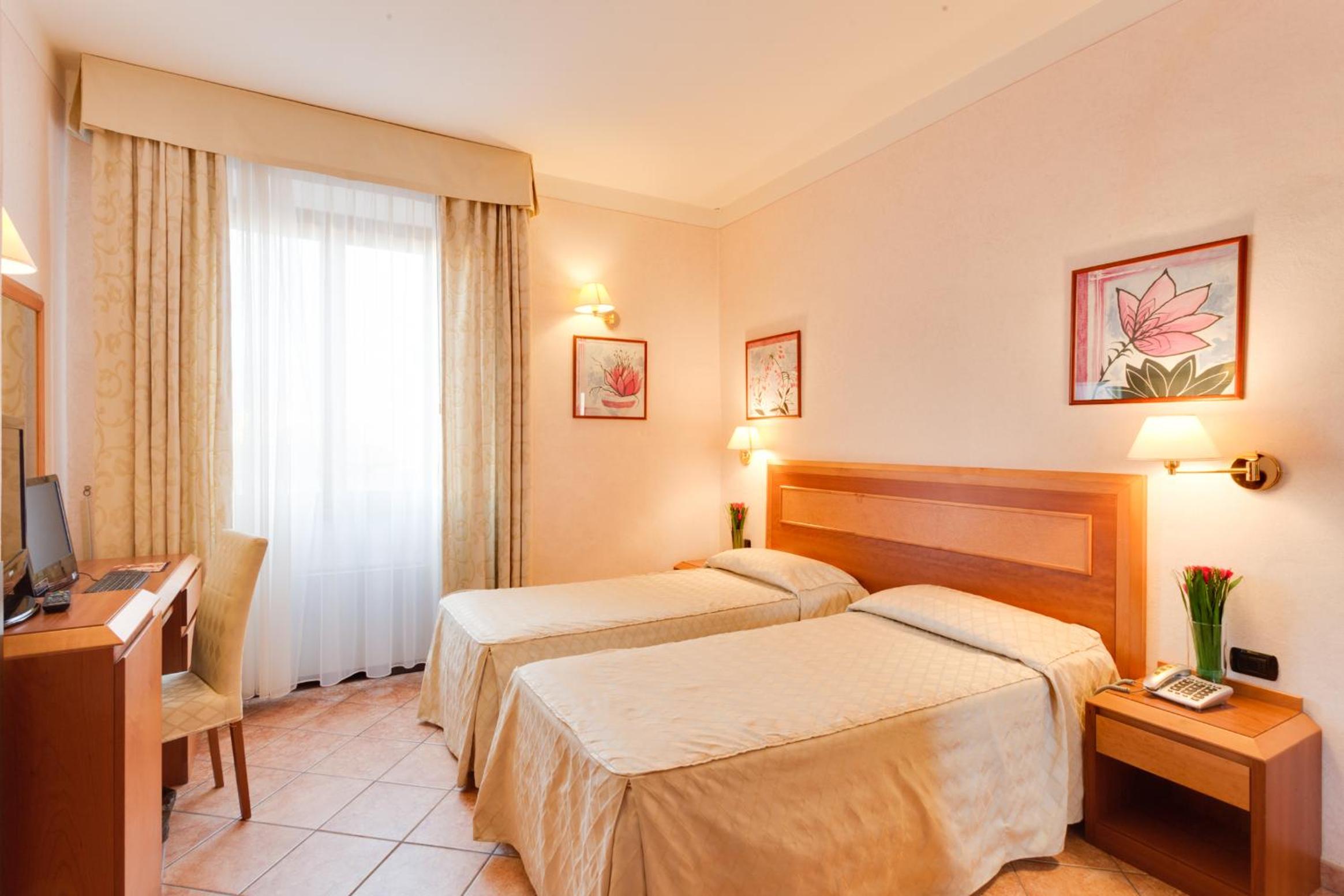 Budget Double or Twin Room photo 2