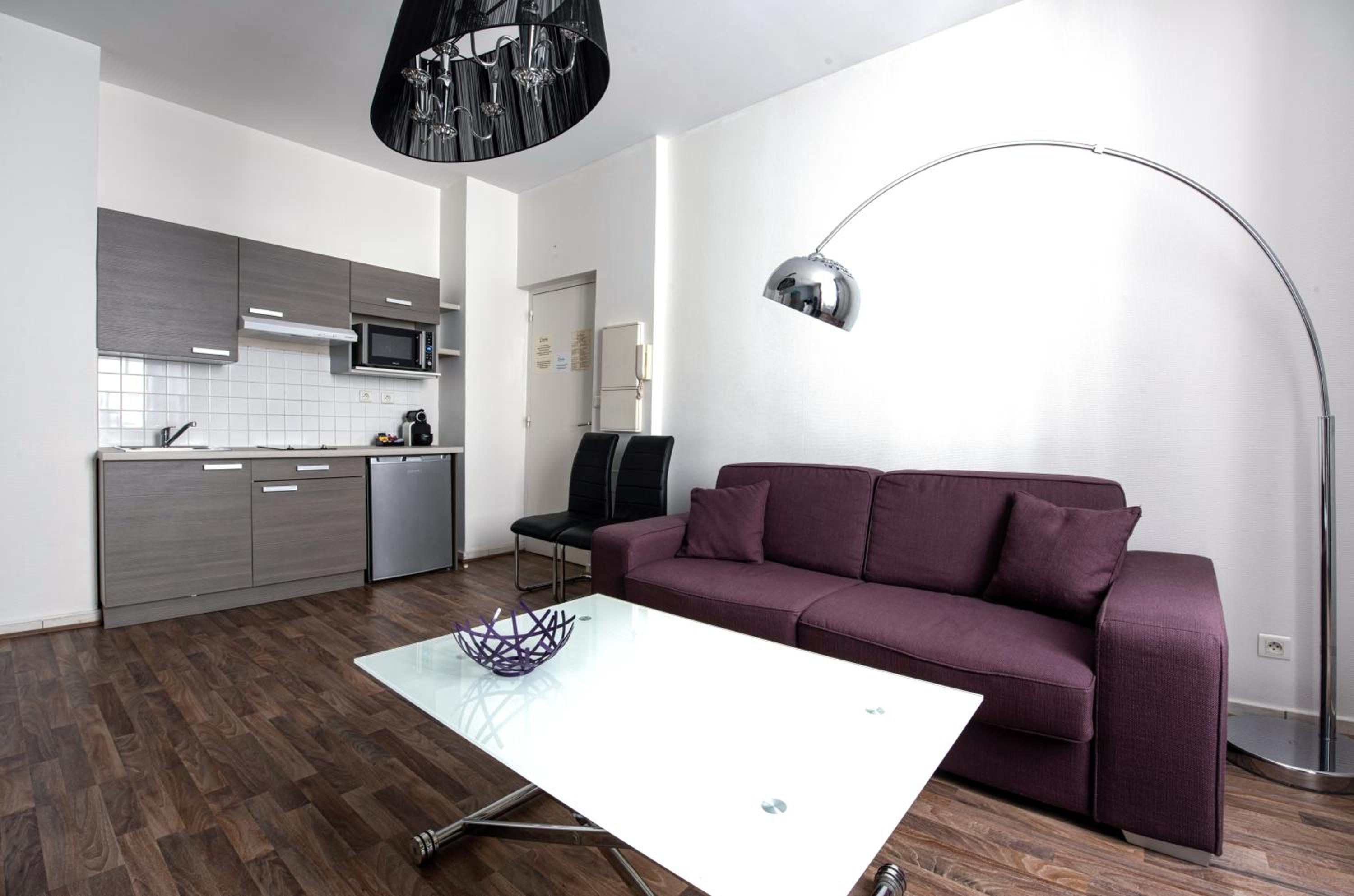 One-Bedroom Apartment (4 Adults) - Photo 11