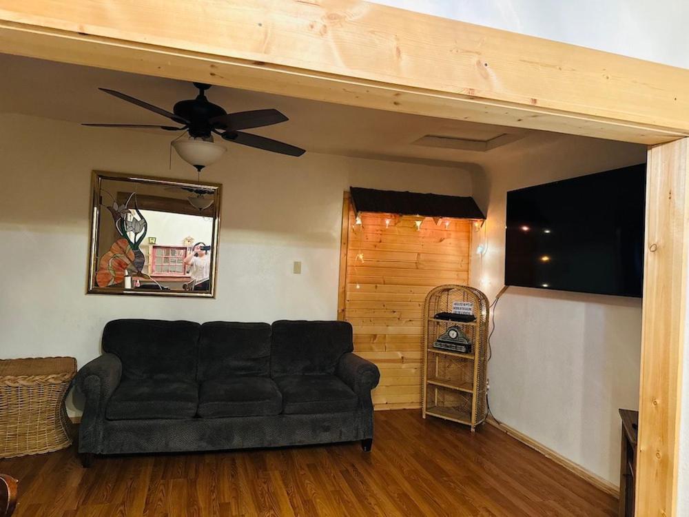 Deluxe Family Suite photo 1