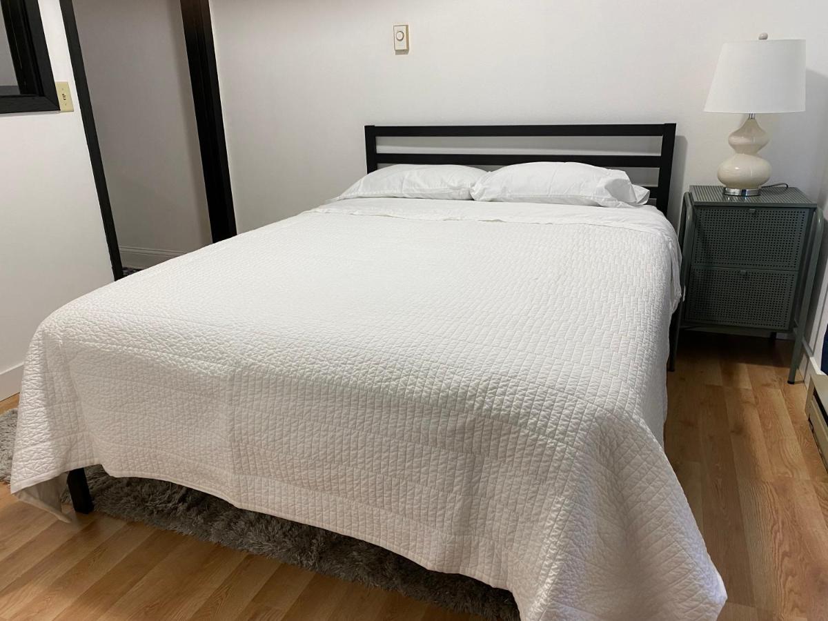 Standard Queen Room photo 3