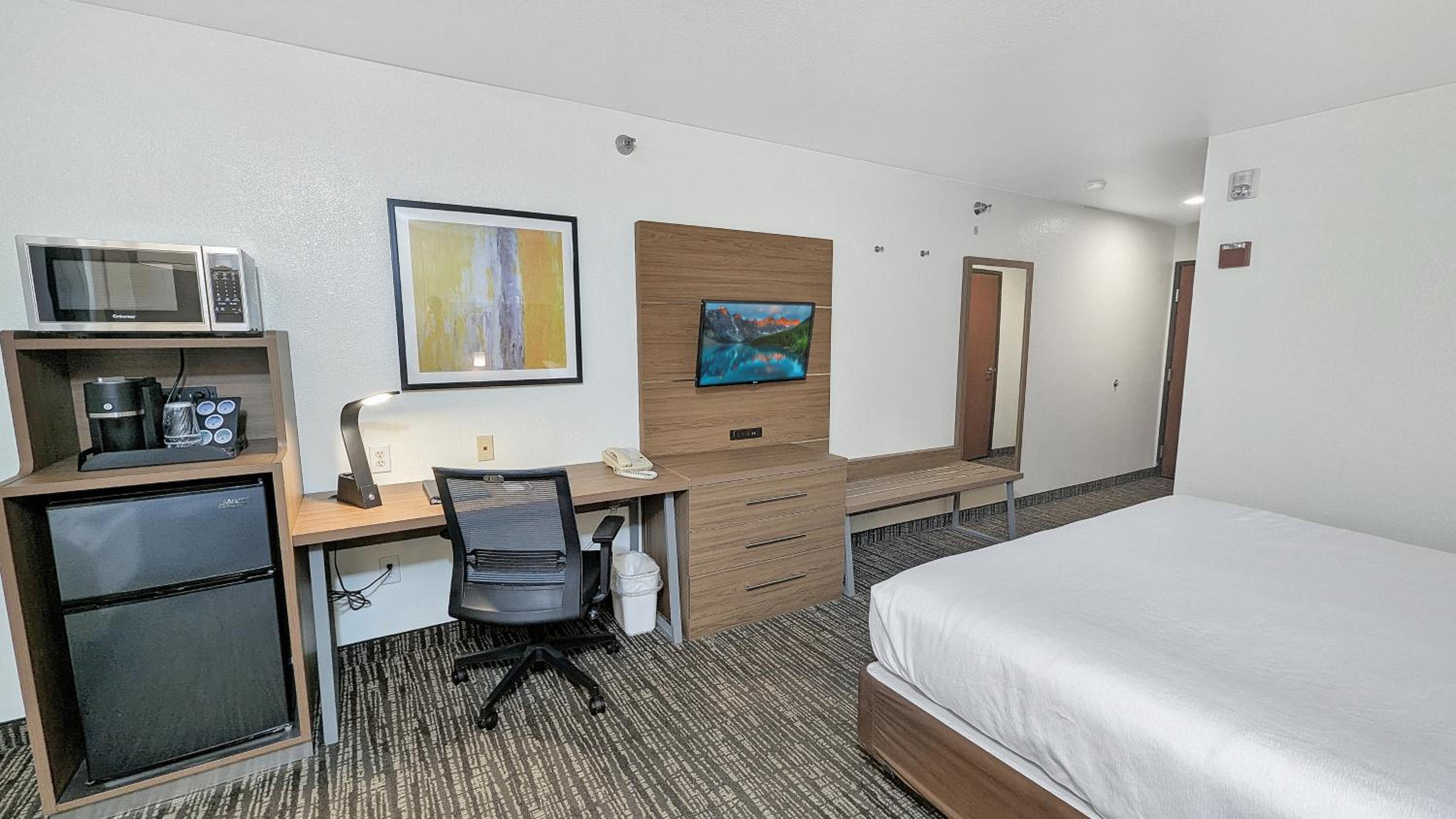 King Room - Disability Access photo 2