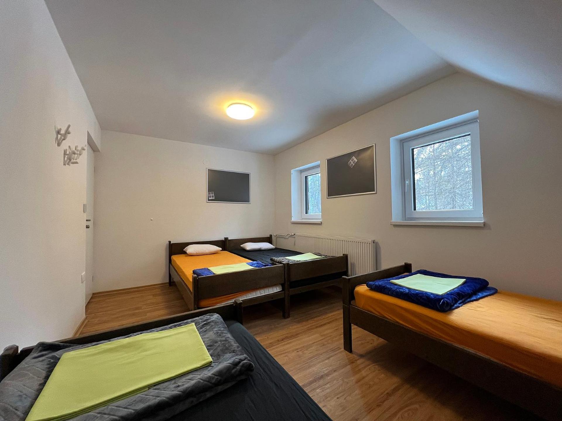 Quadruple Room with Mountain View - Photo 12