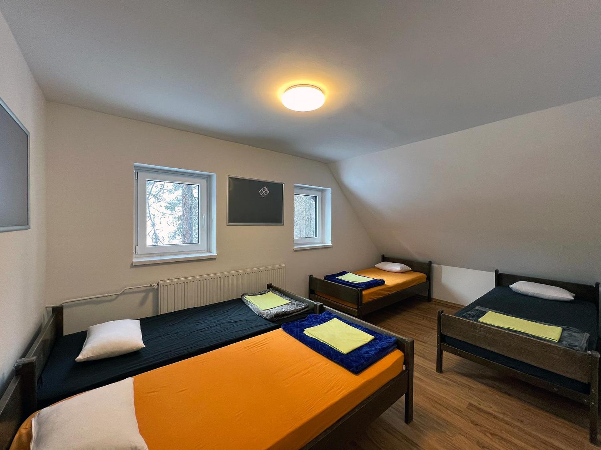 Quadruple Room with Mountain View - Photo 14