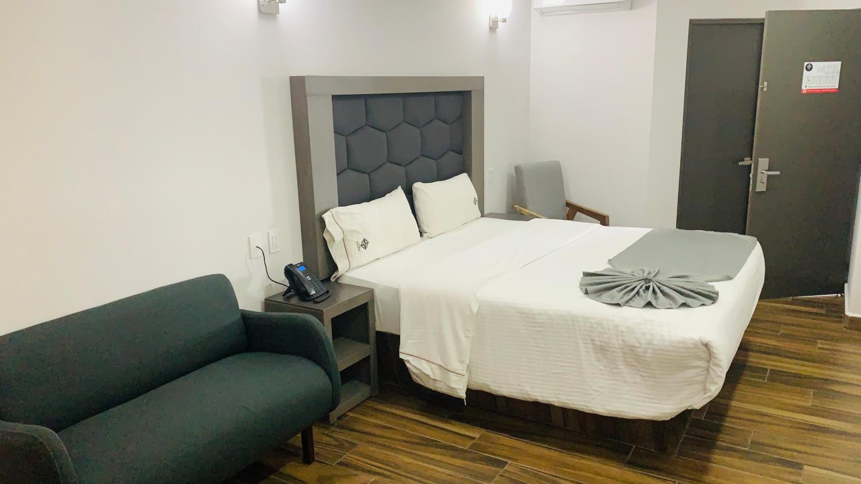 Superior King Room