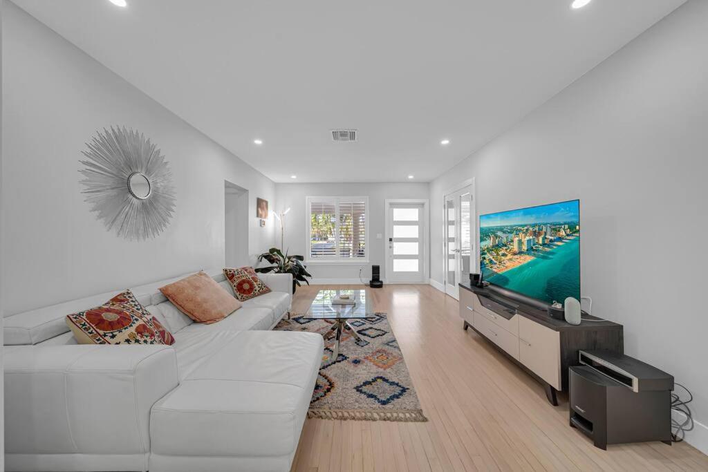 Three-Bedroom Villa photo 3
