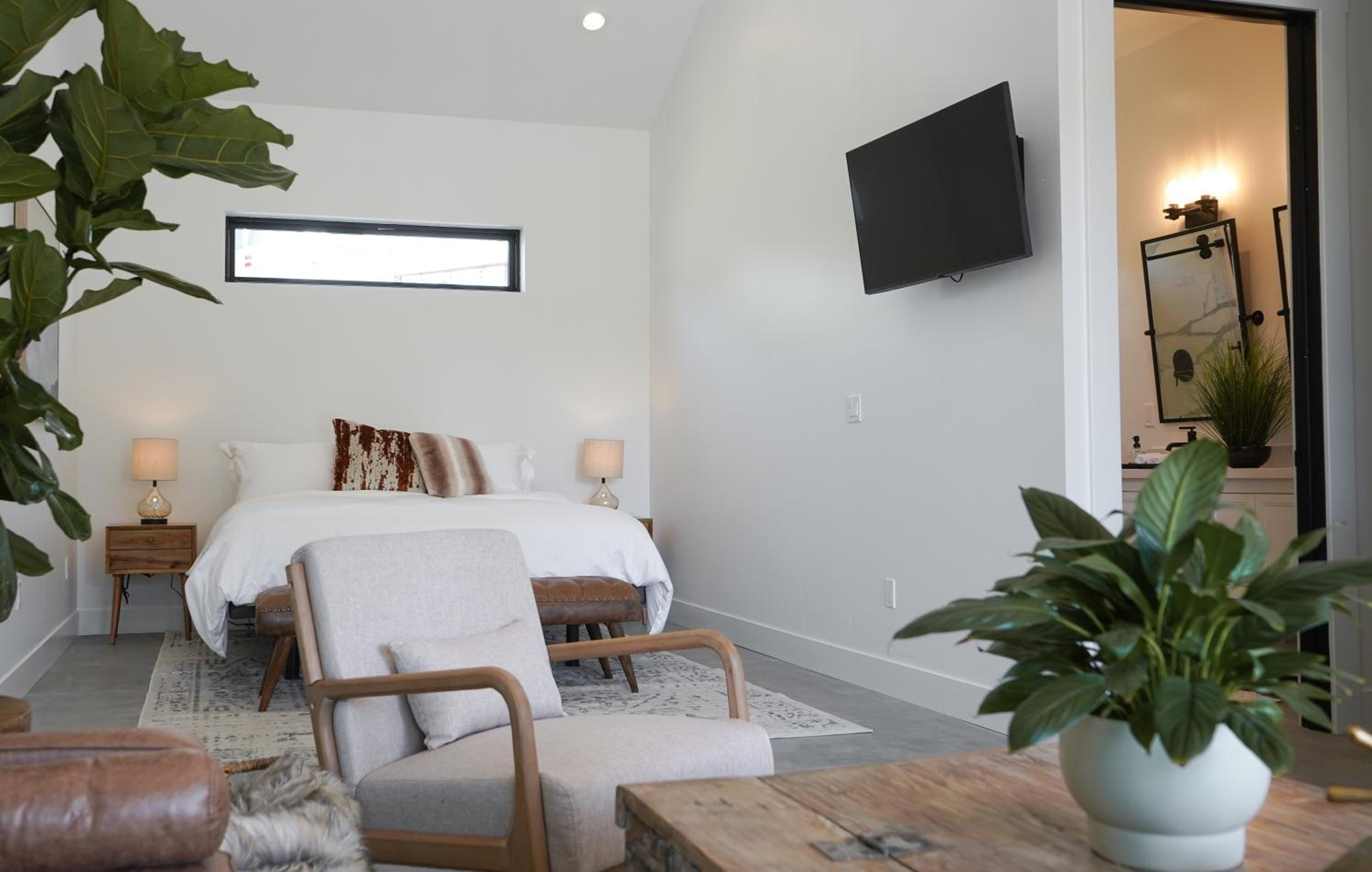 Superior King Room
