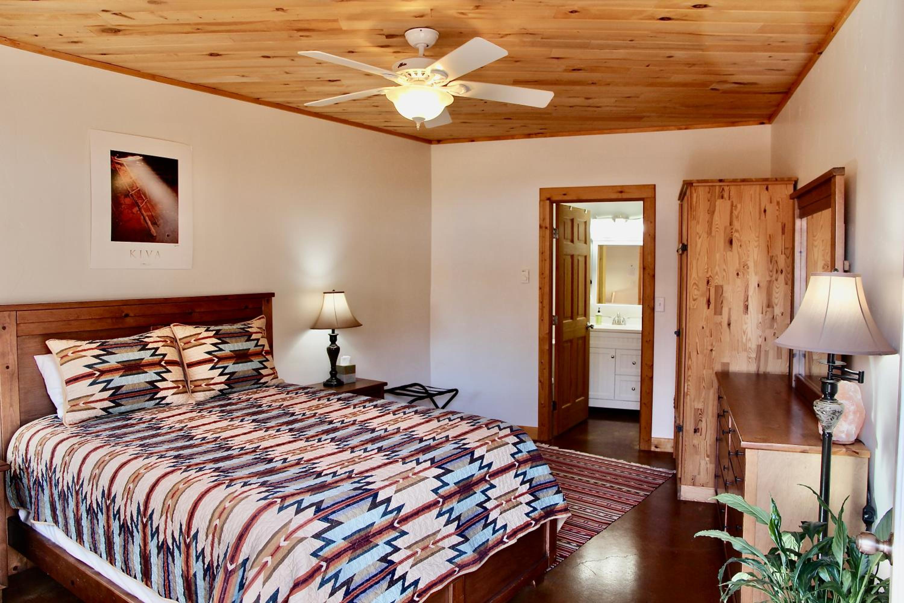 Deluxe Double Room with Bath photo 1