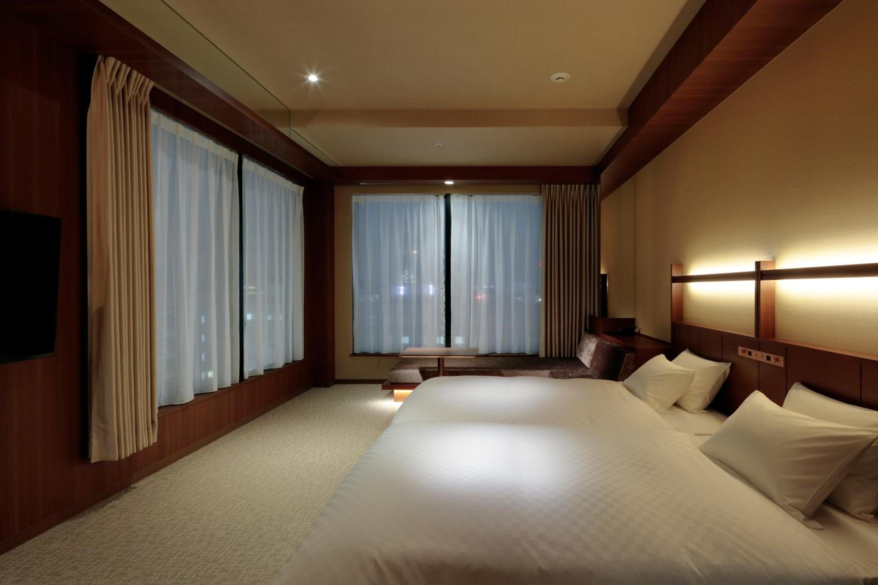 Superior Corner Twin Room - Photo 1