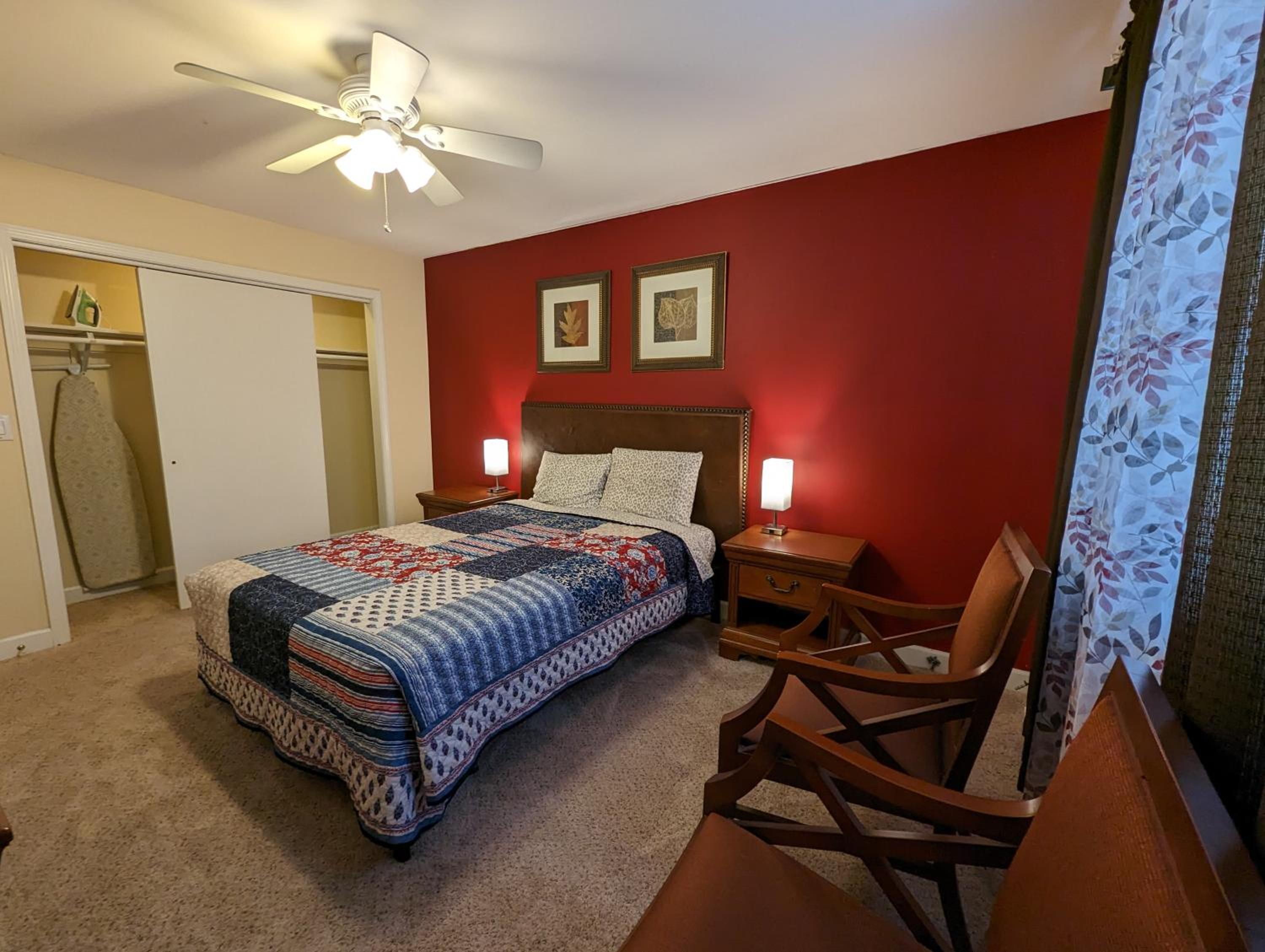 Two-Bedroom House - Photo 15