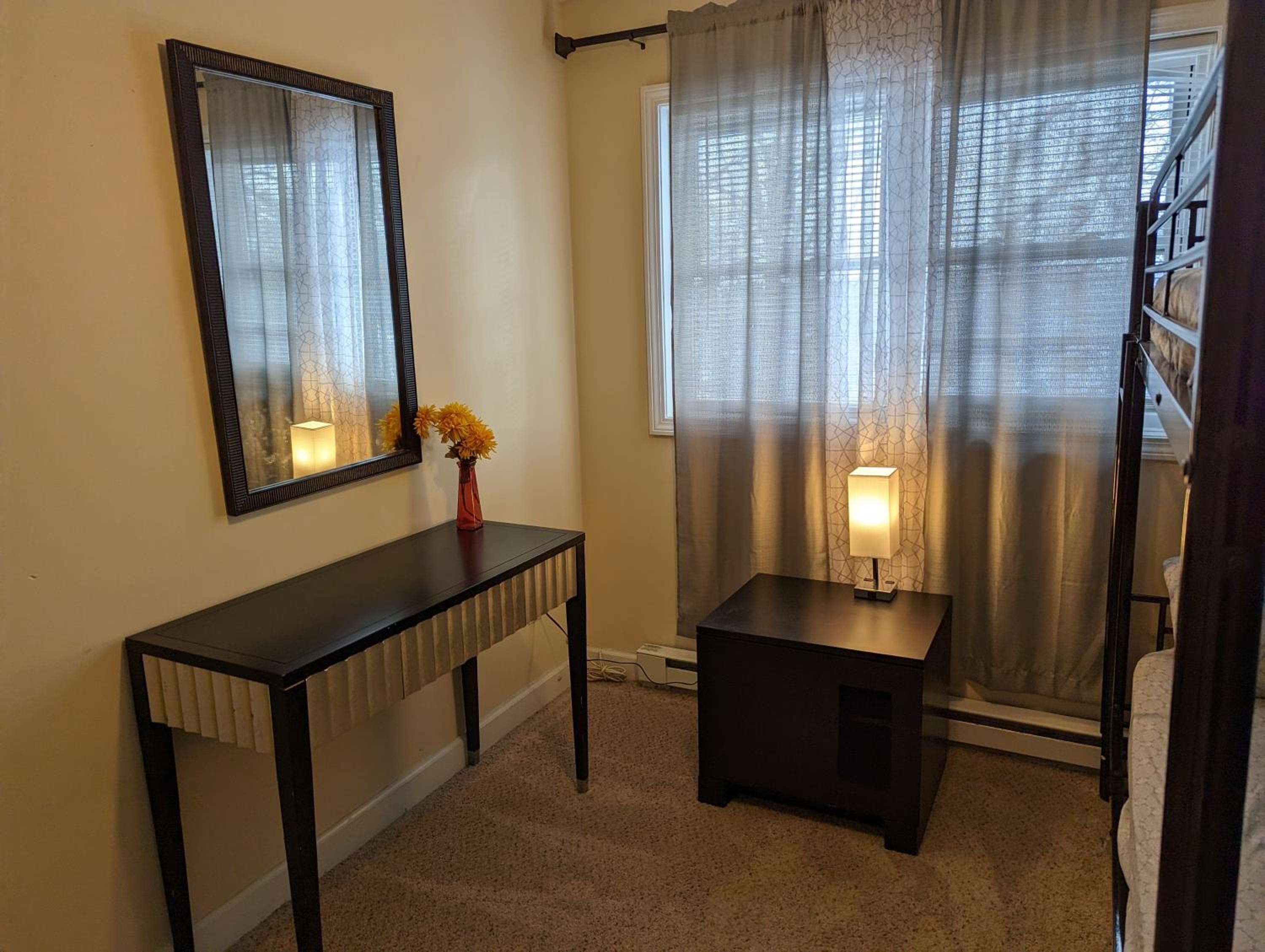 Two-Bedroom House - Photo 18