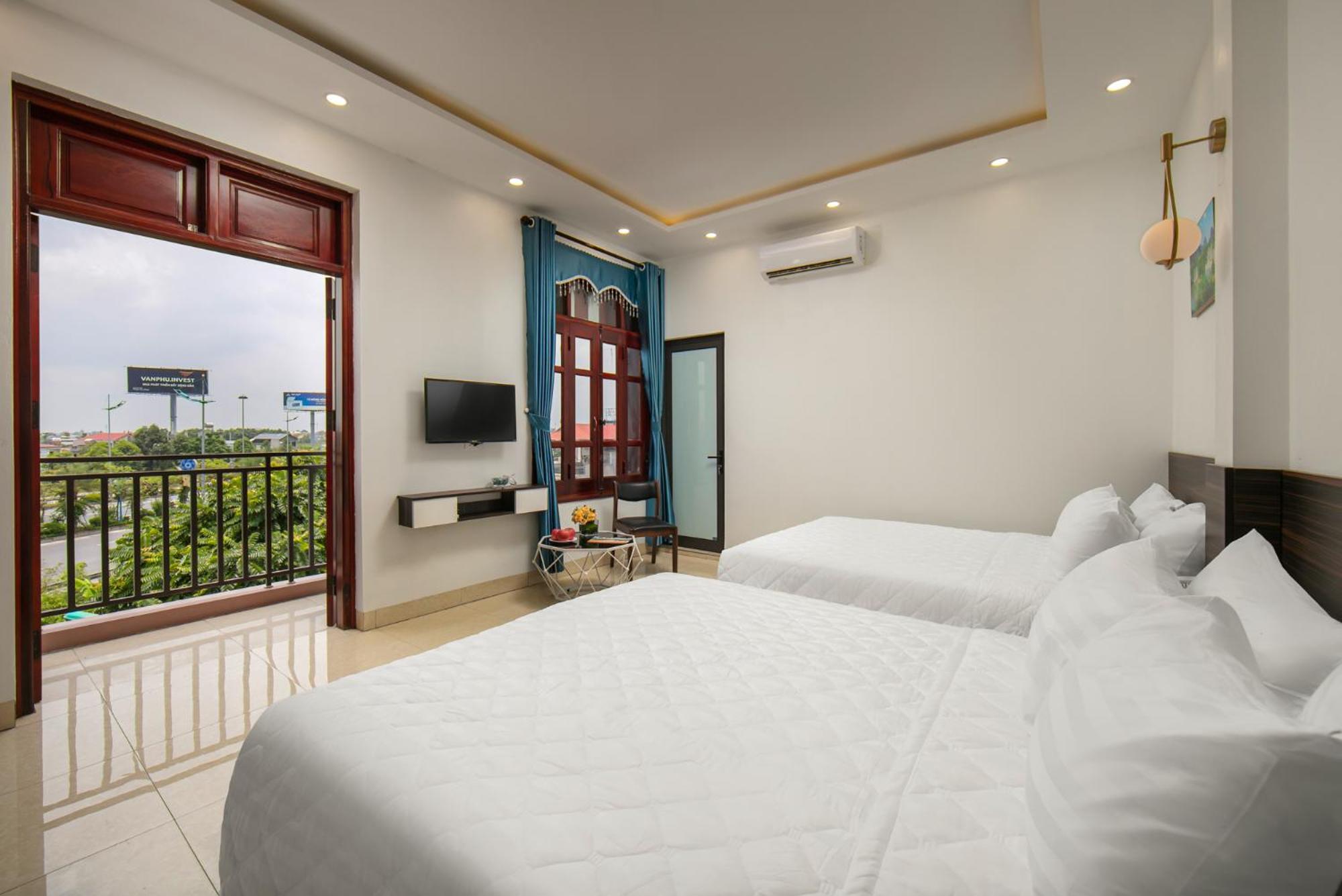 Quadruple Room with Balcony photo 1