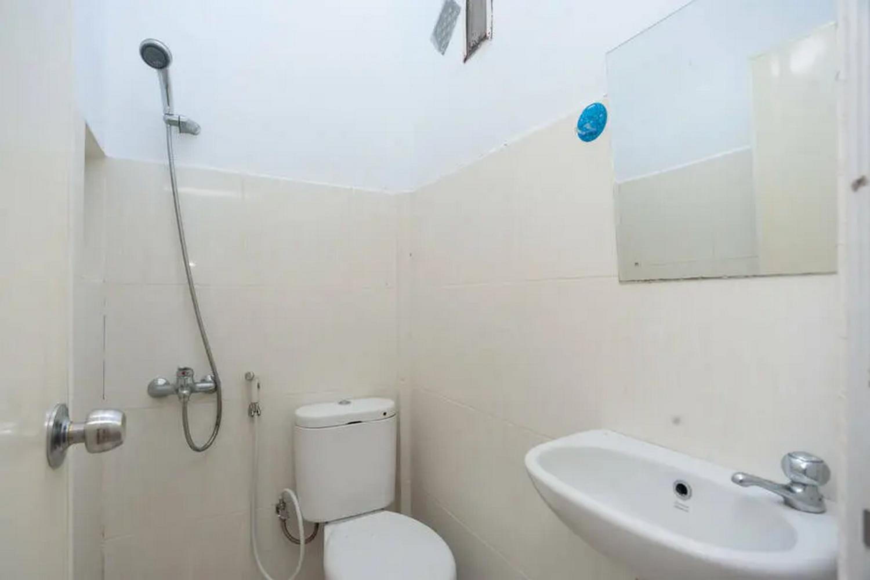 Single Room photo 3