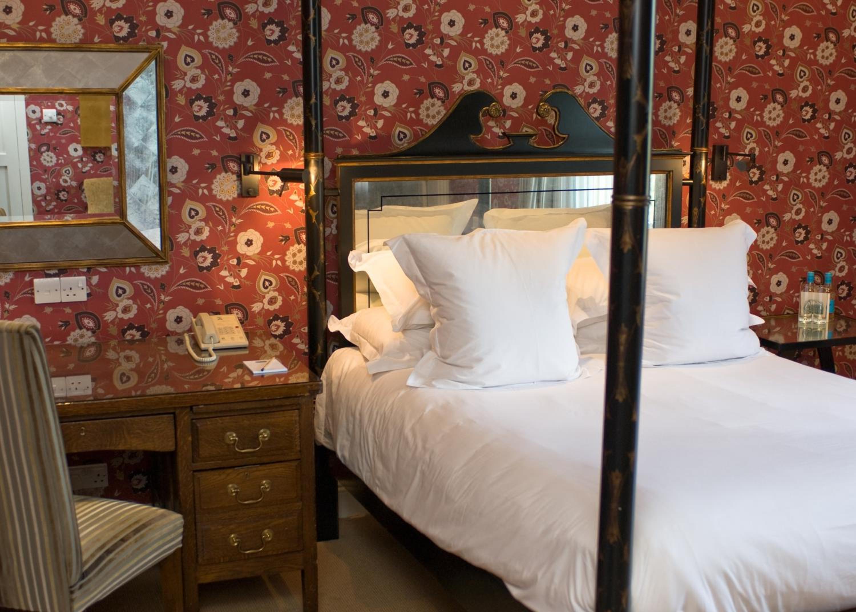 Superior Queen Room