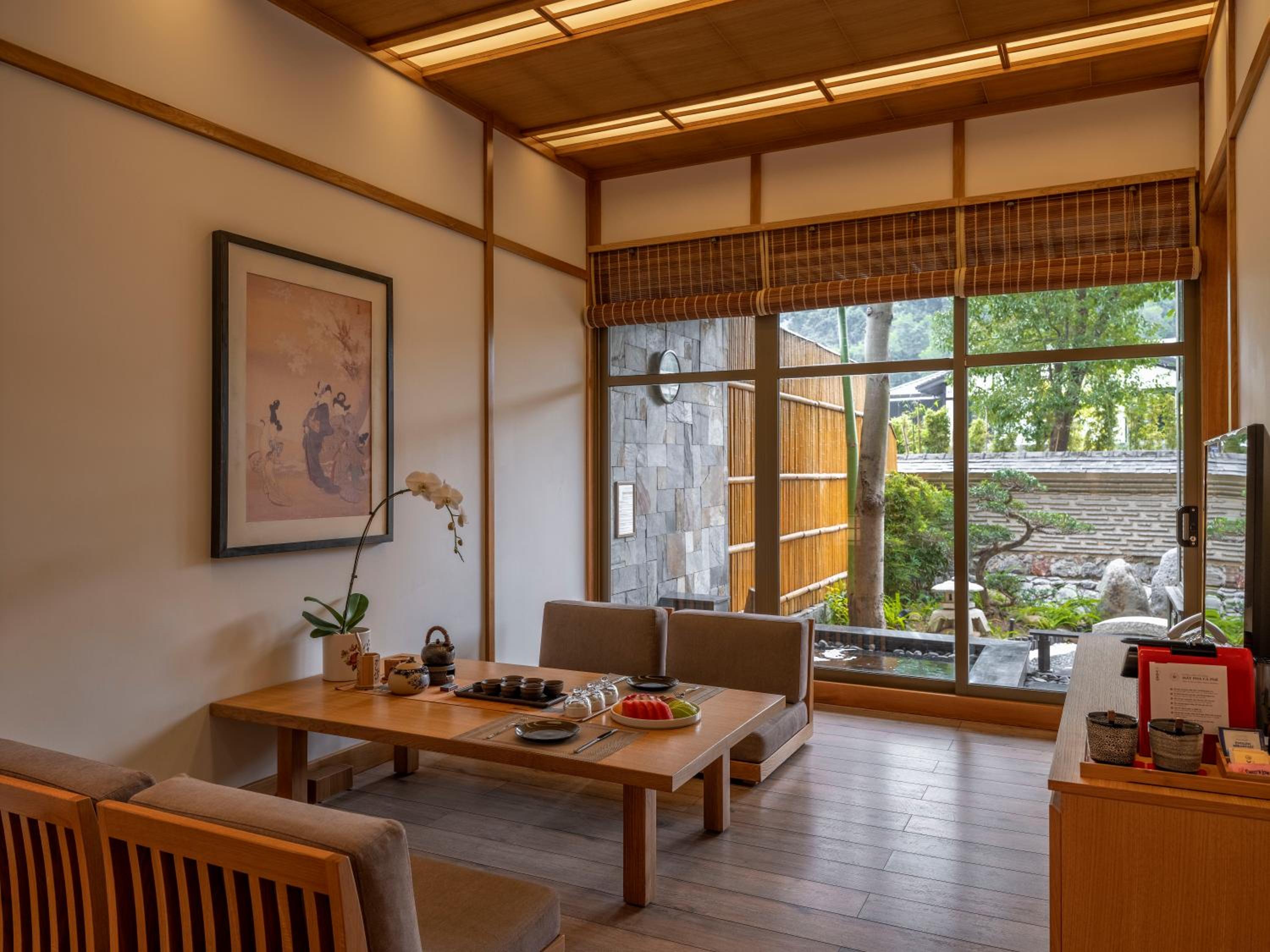 Washitsu Ichi Room with Public Onsen