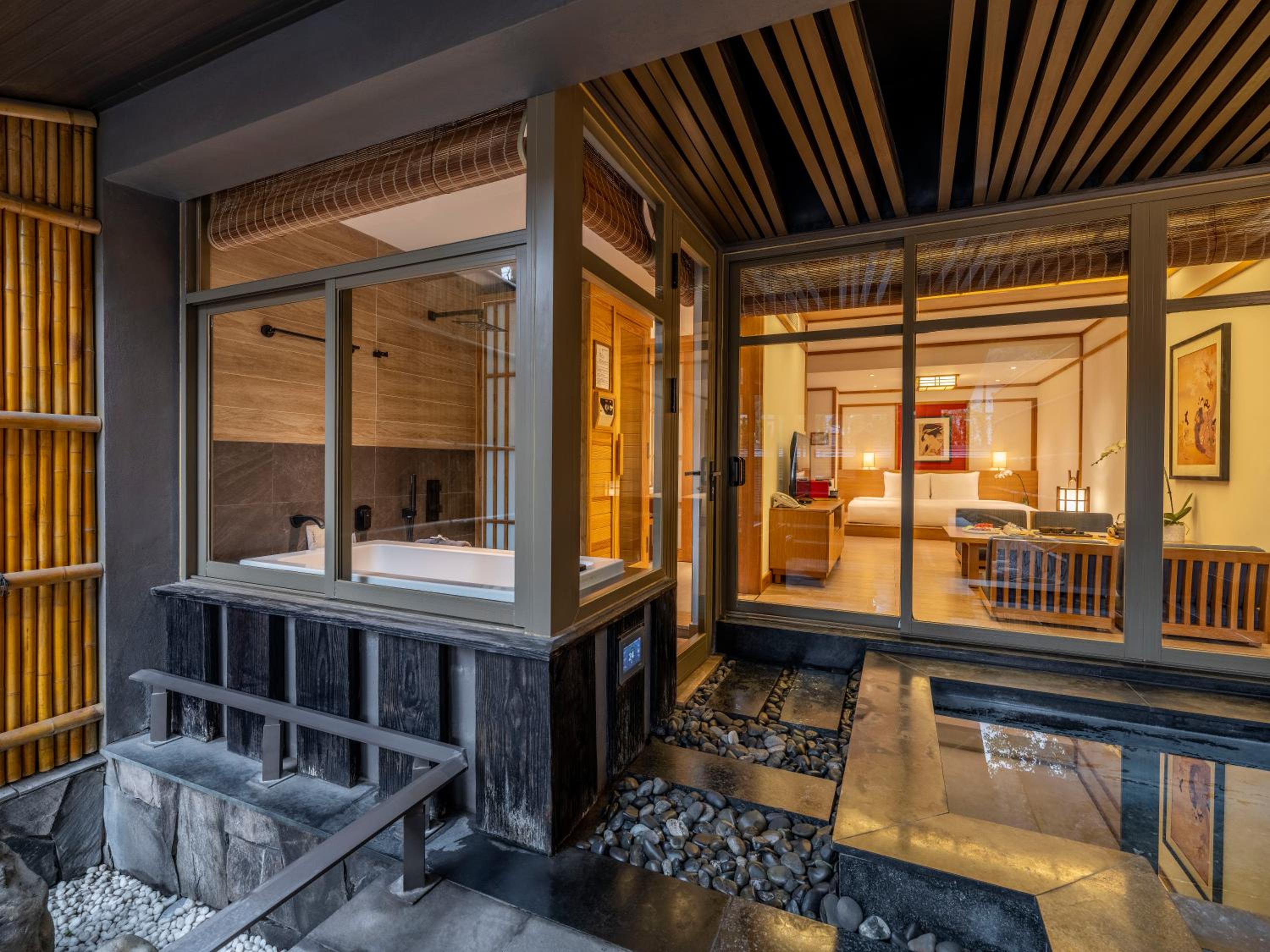 Washitsu Ni Room with Public Onsen