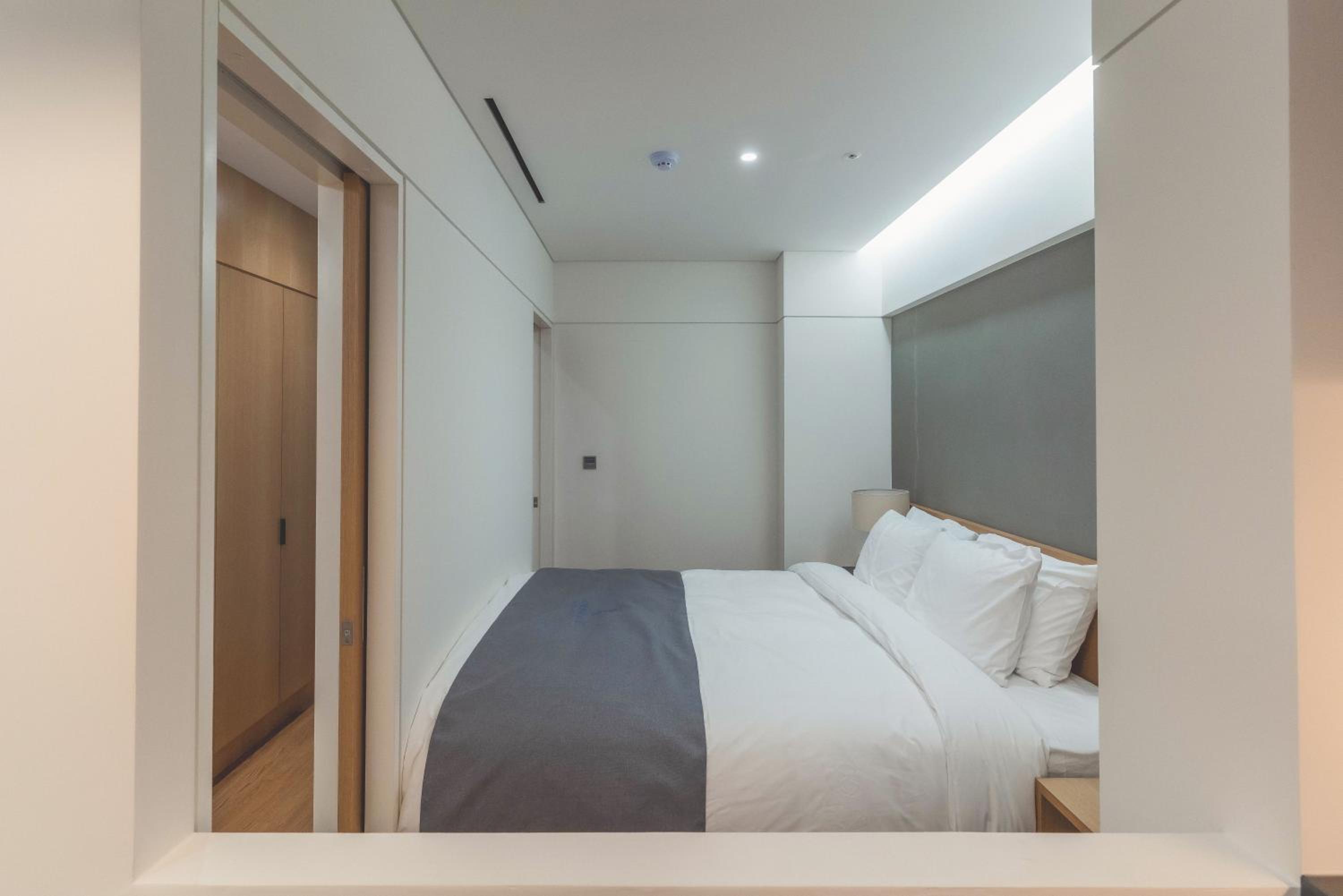 Deluxe Double Room - Photo 7