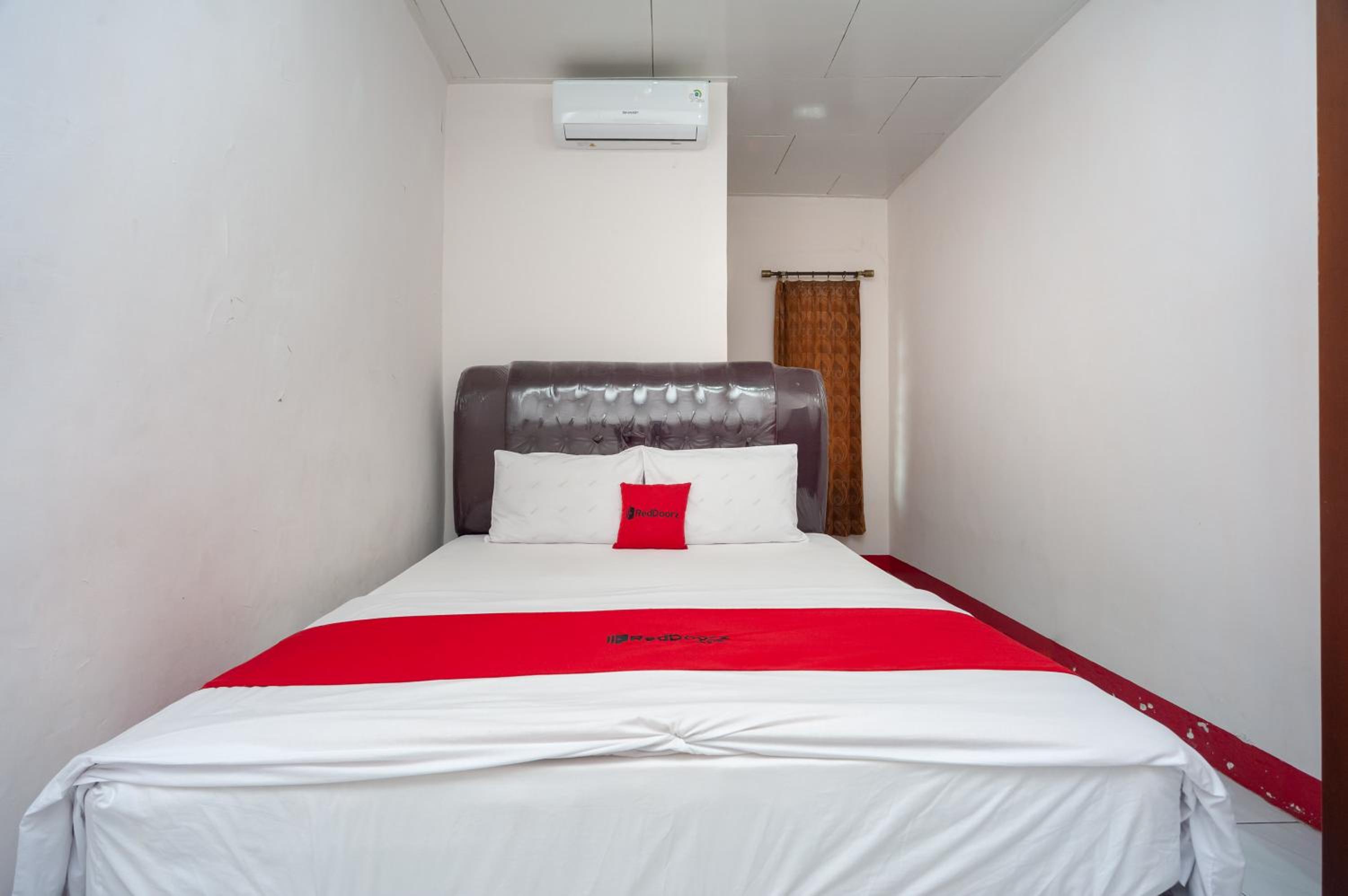 Standard Double Room - Photo 3