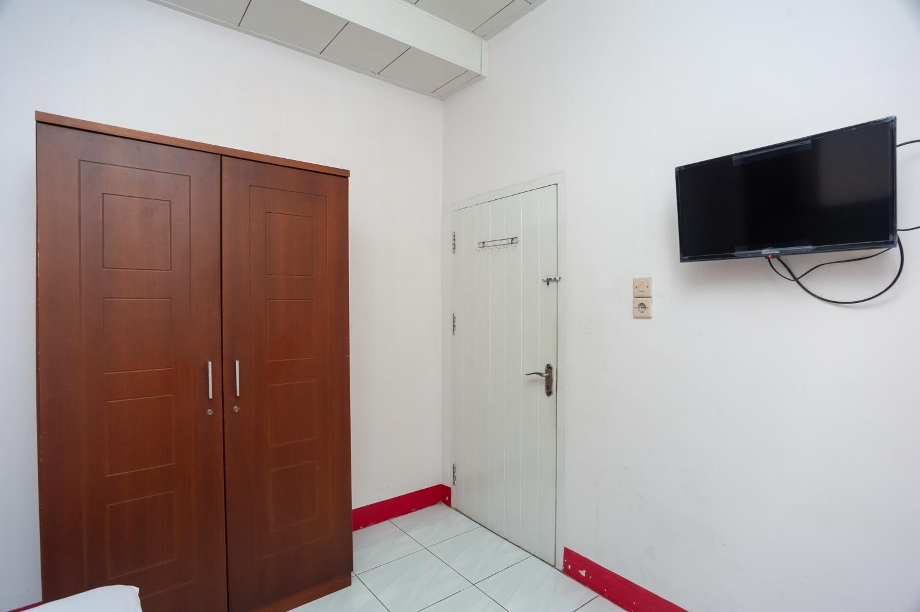 Standard Double Room - Photo 4