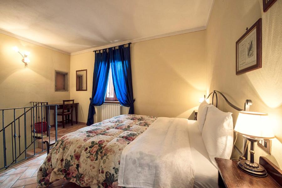 Double Room - Photo 7