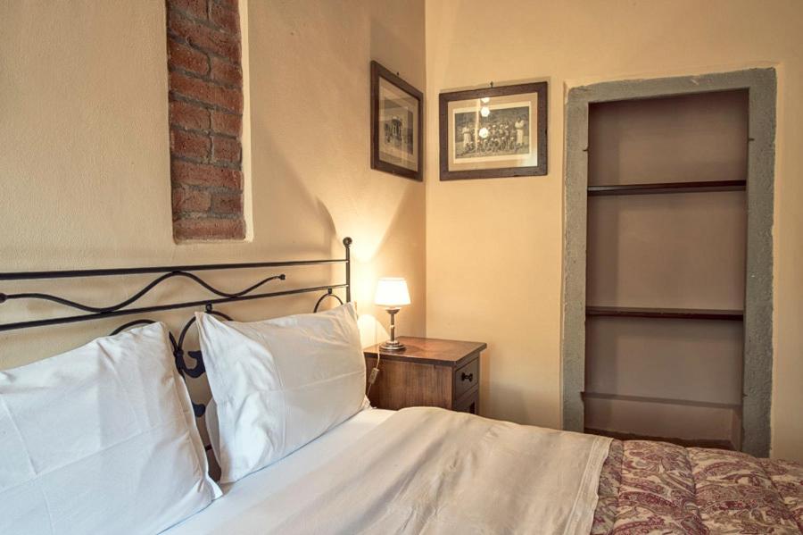 Double Room - Photo 9