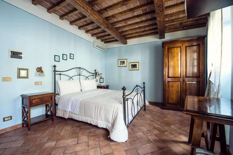 Double Room - Photo 5