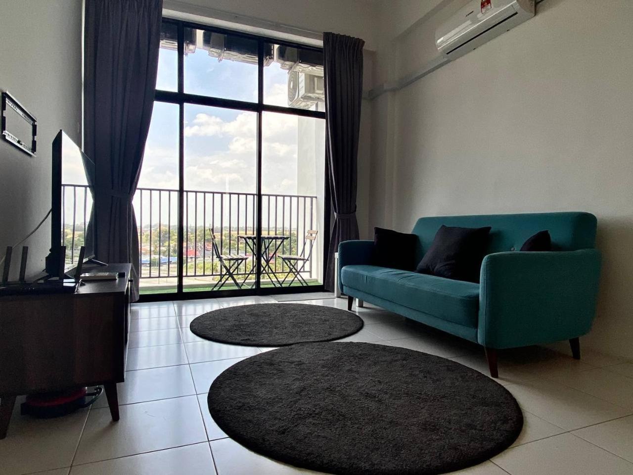 Three-Bedroom Apartment - Photo 51