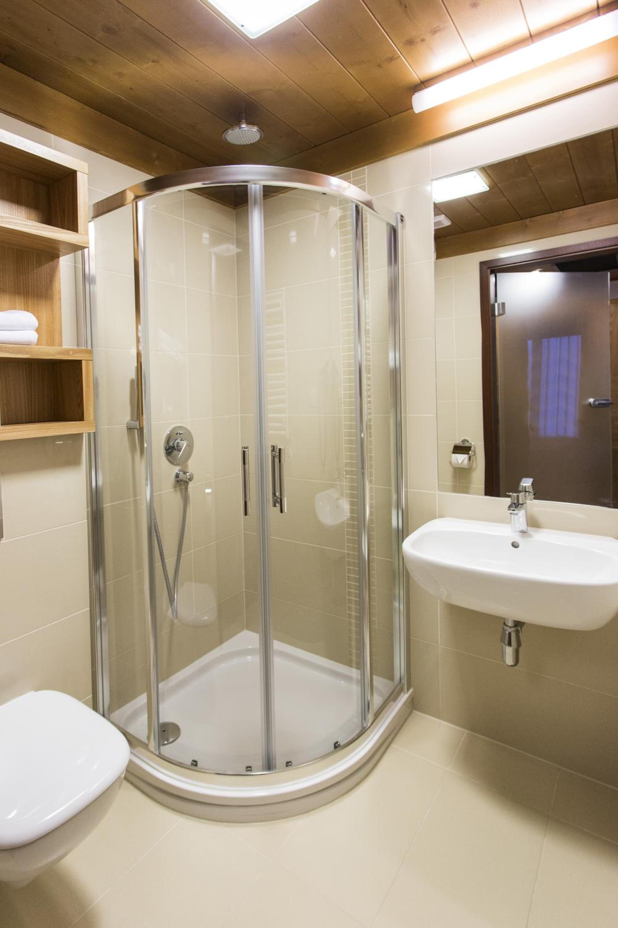 Double Room with Mountain View - Photo 7