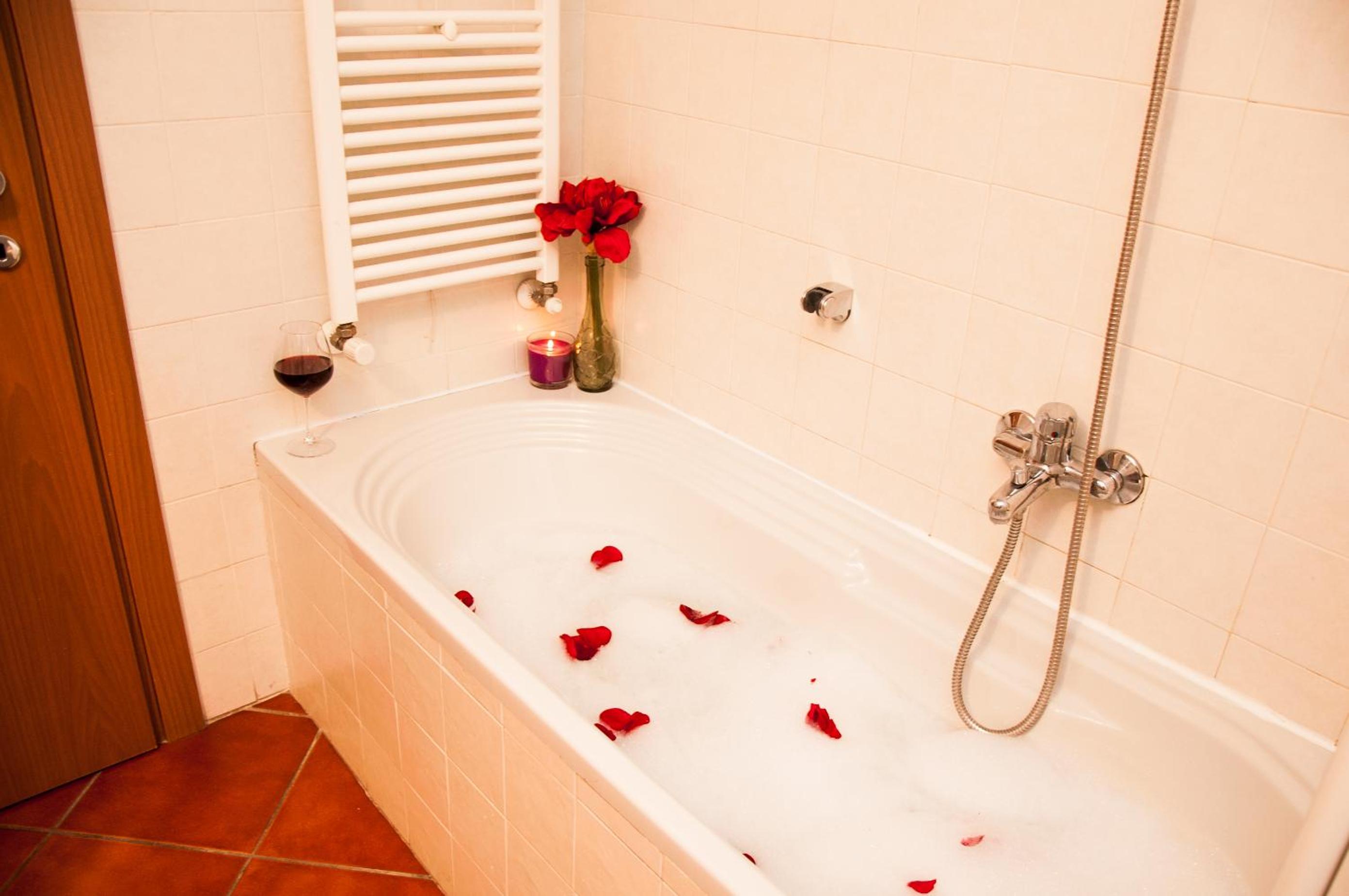 Classic Double Room - Photo 9