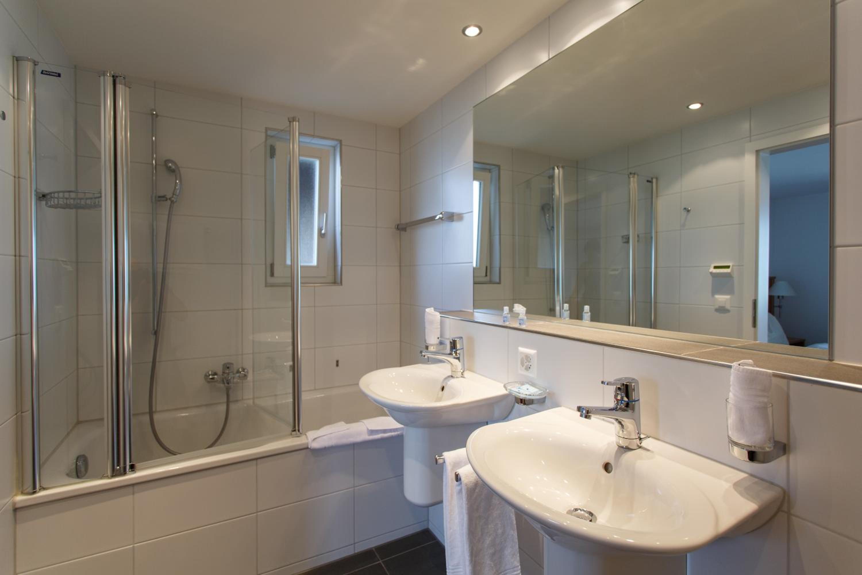 Large Comfort Double Room with Lake View