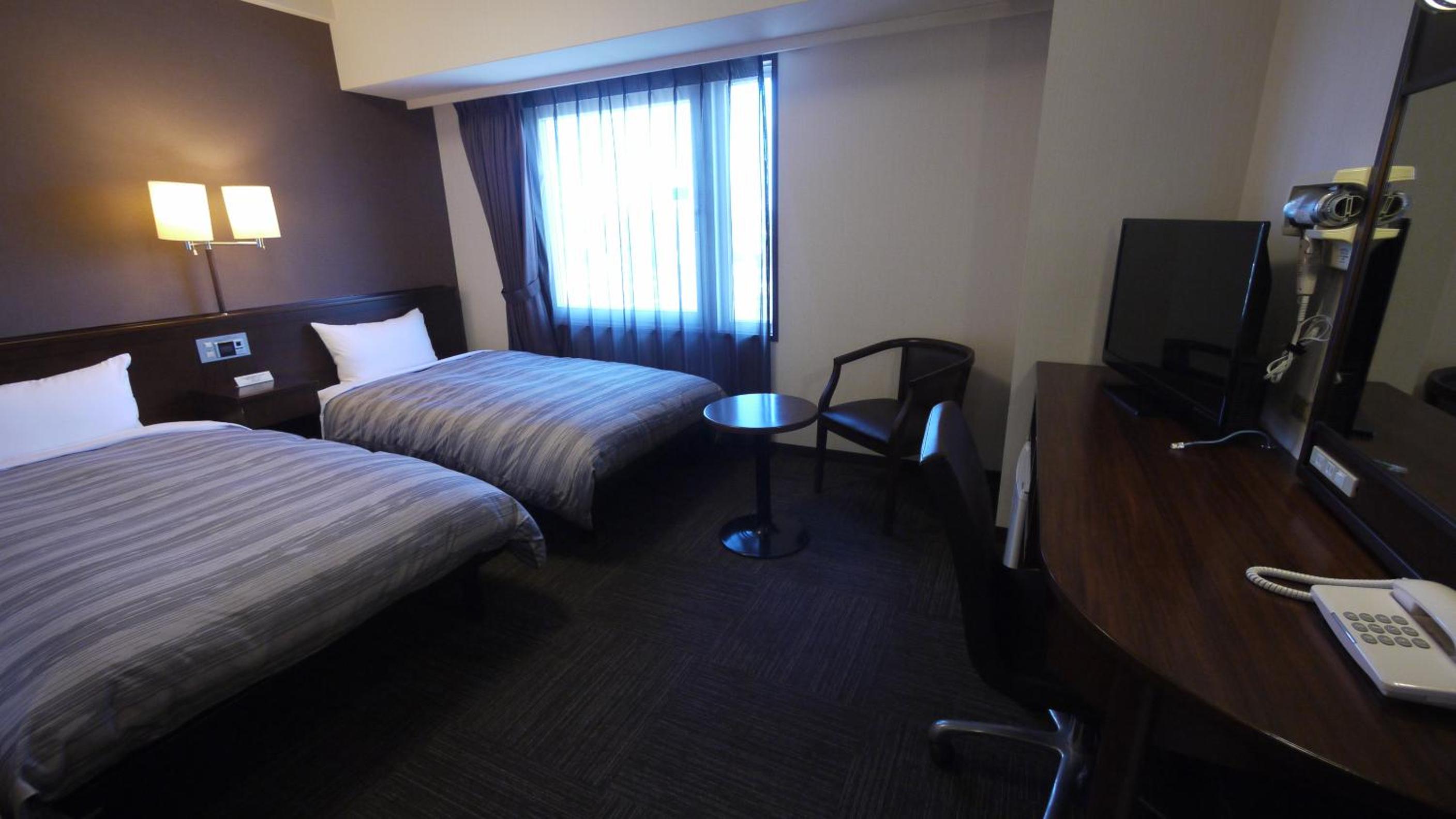 Standard Twin Room - Smoking - Photo 6